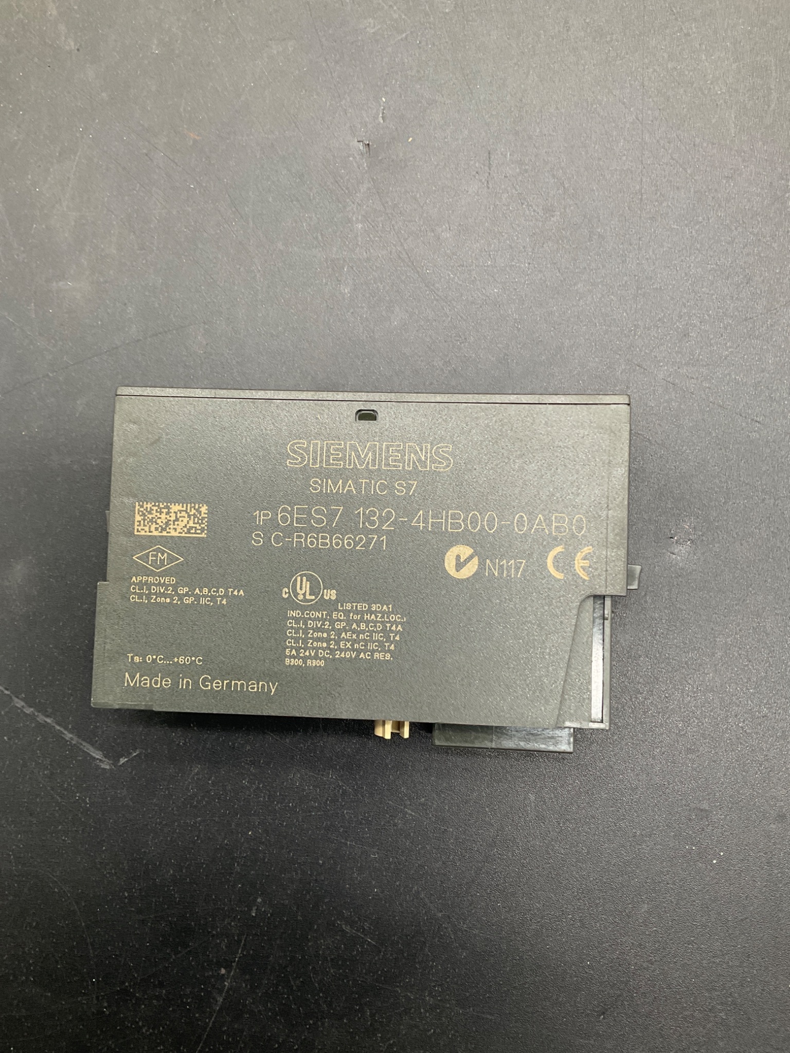 SIEMENS 6ES7 132‑4HB00‑0AB0 SIMATIC S7 Digital Output Module USED 3