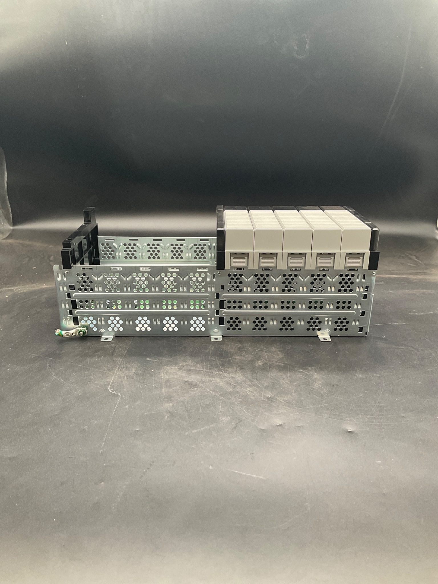ALLEN‑BRADLEY 1756‑A10/B ControlLogix 10‑Slot Chassis USED 0