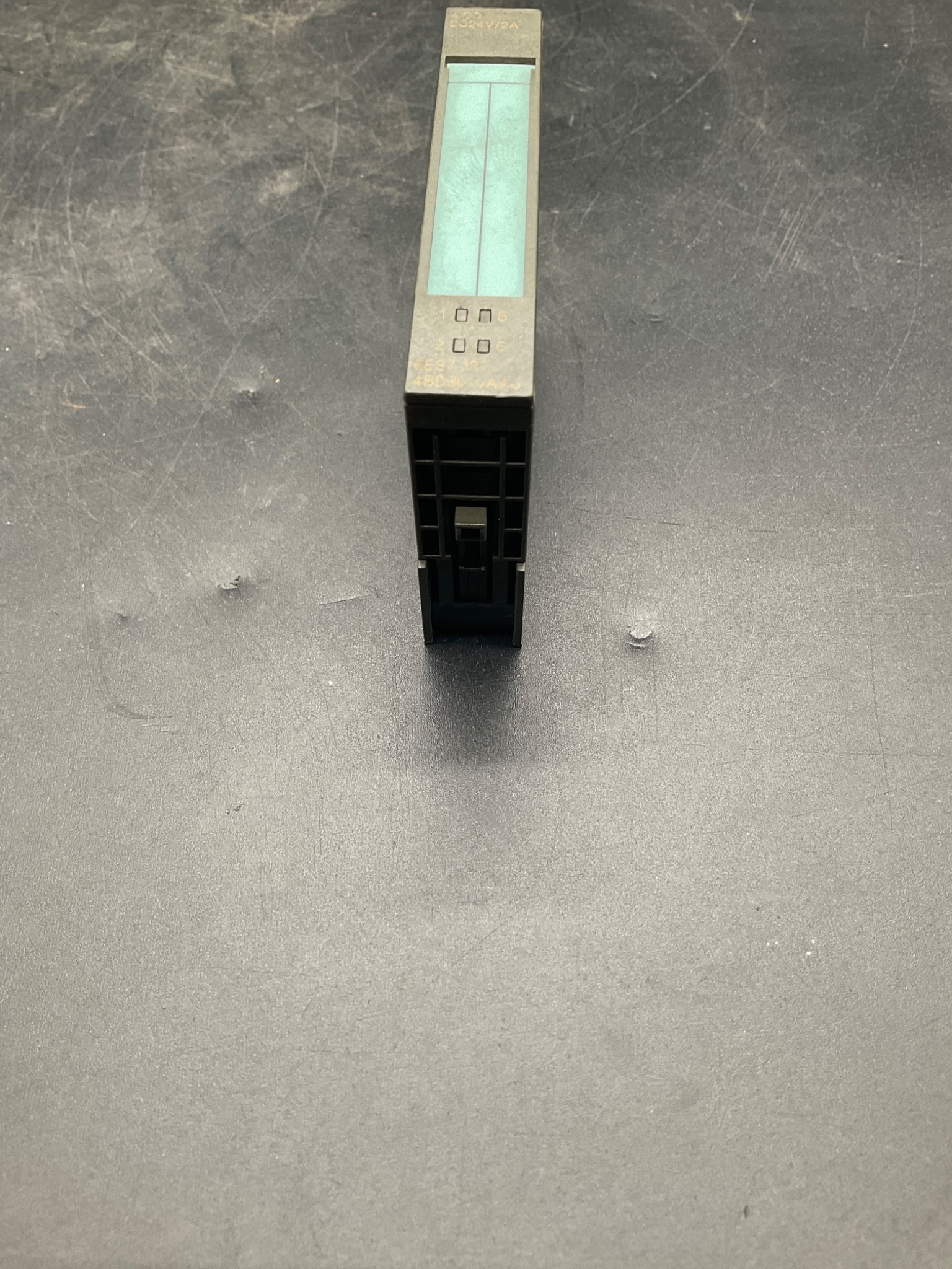 SIEMENS 6ES7 132‑4BD30‑0AA0 SIMATIC S7 Digital Output Module USED 1