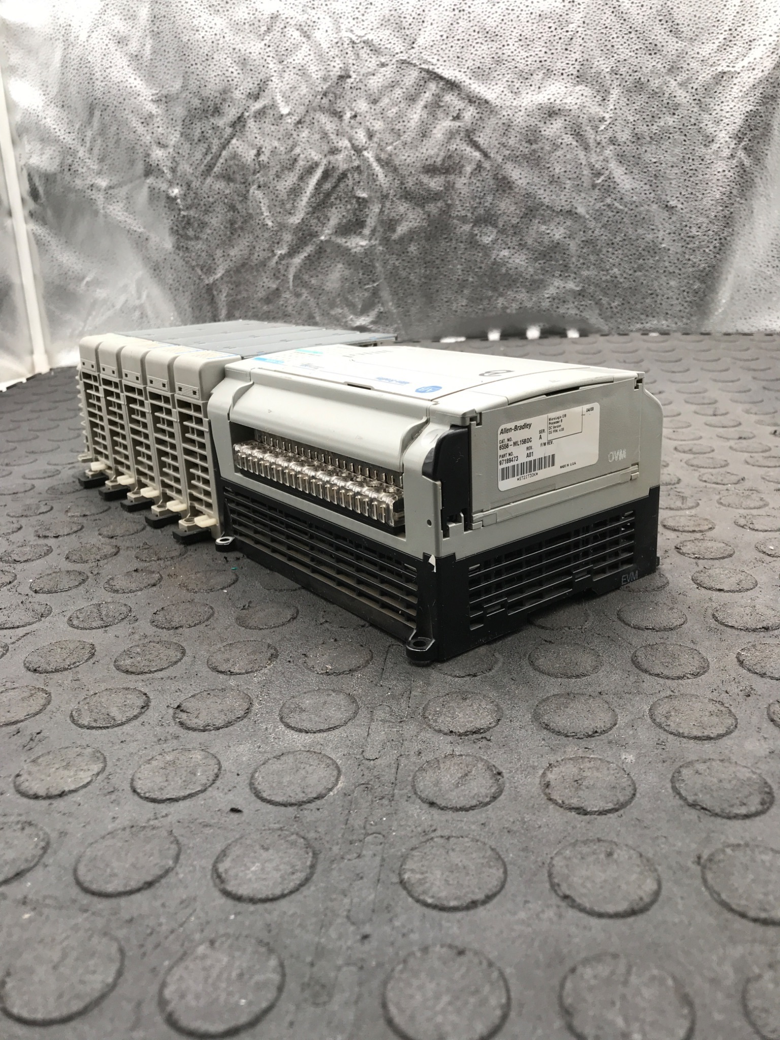 ALLEN‑BRADLEY 6556‑ML15BDC/A CompactLogix I/O Assembly USED 2