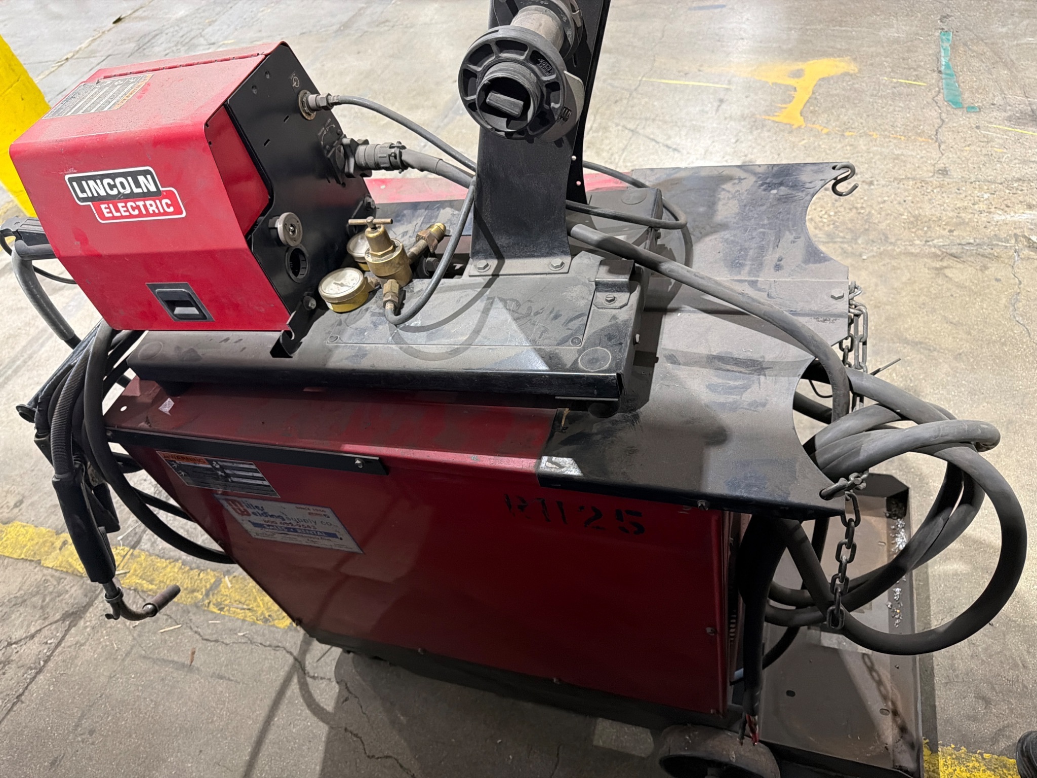 LINCOLN ELECTRIC CV‑400 Constant Voltage Welding Power Source USED 4