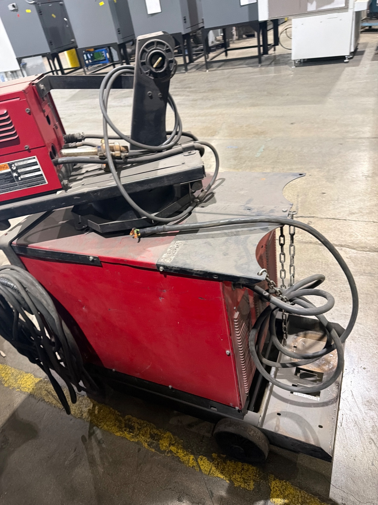 LINCOLN ELECTRIC DC‑400 Constant Current Welding Power Source USED 2