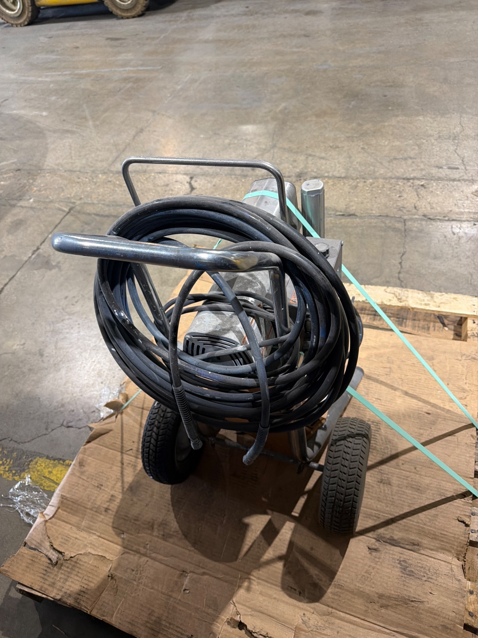 TRITECH T5 Airless Paint Sprayer USED 3