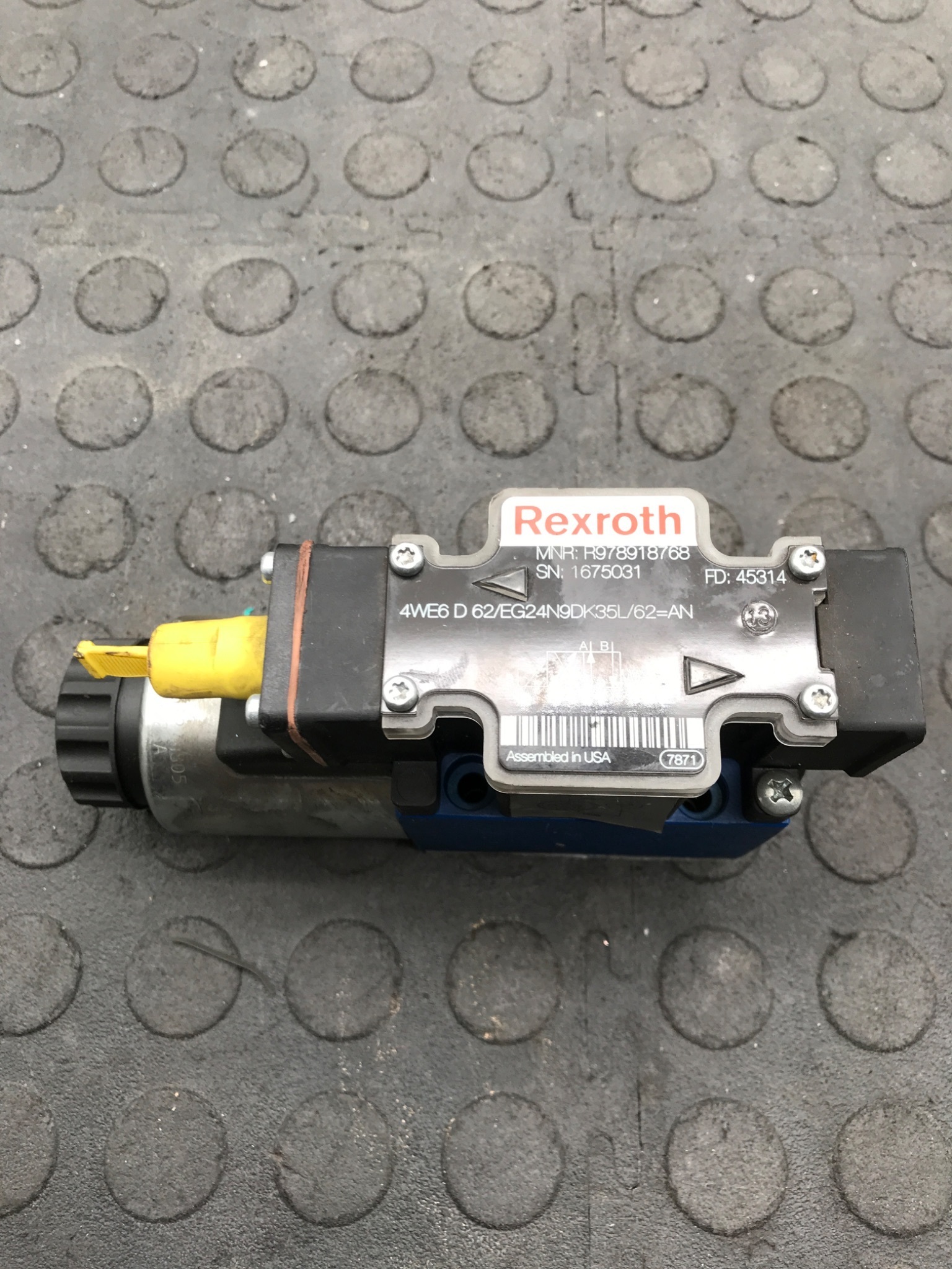 REXROTH 4WE6 D 62/EG24N9DK35L/62=AN (R978918768) Directional Control Valve USED 0