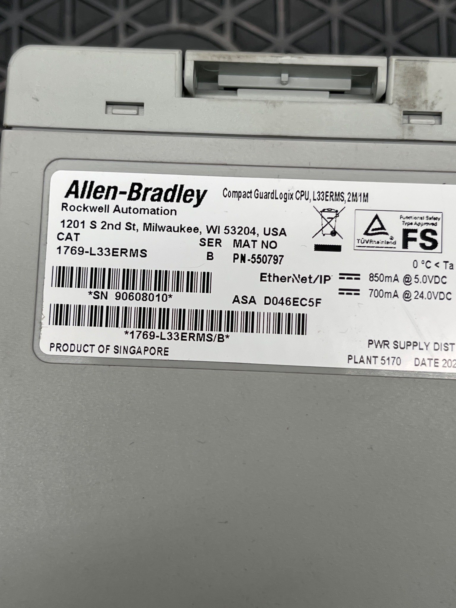 ALLEN‑BRADLEY 1769‑L33ERMS Compact GuardLogix Controller USED 6
