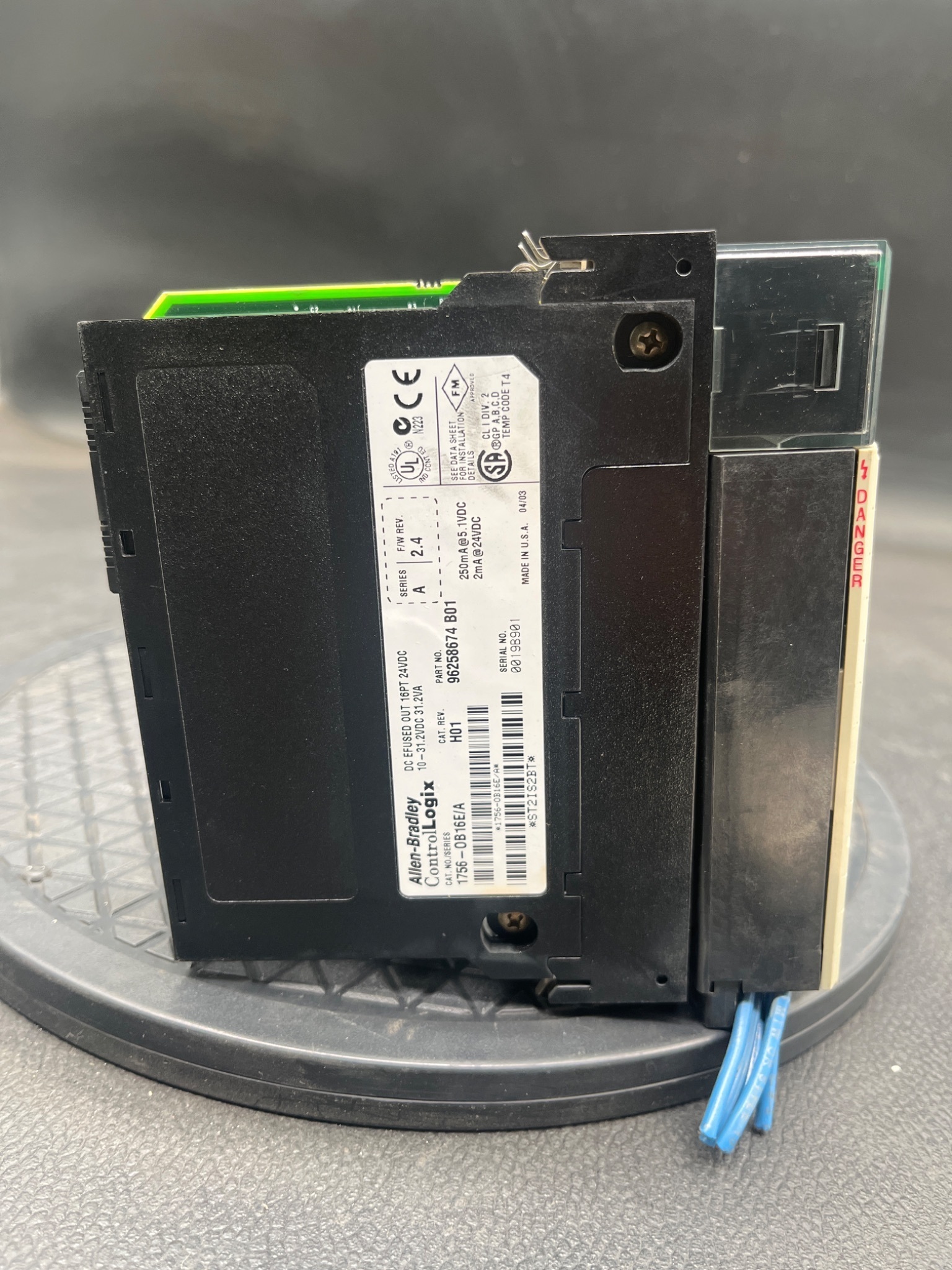 ALLEN‑BRADLEY 1756‑OB16E/A ControlLogix DC Output Module USED 1