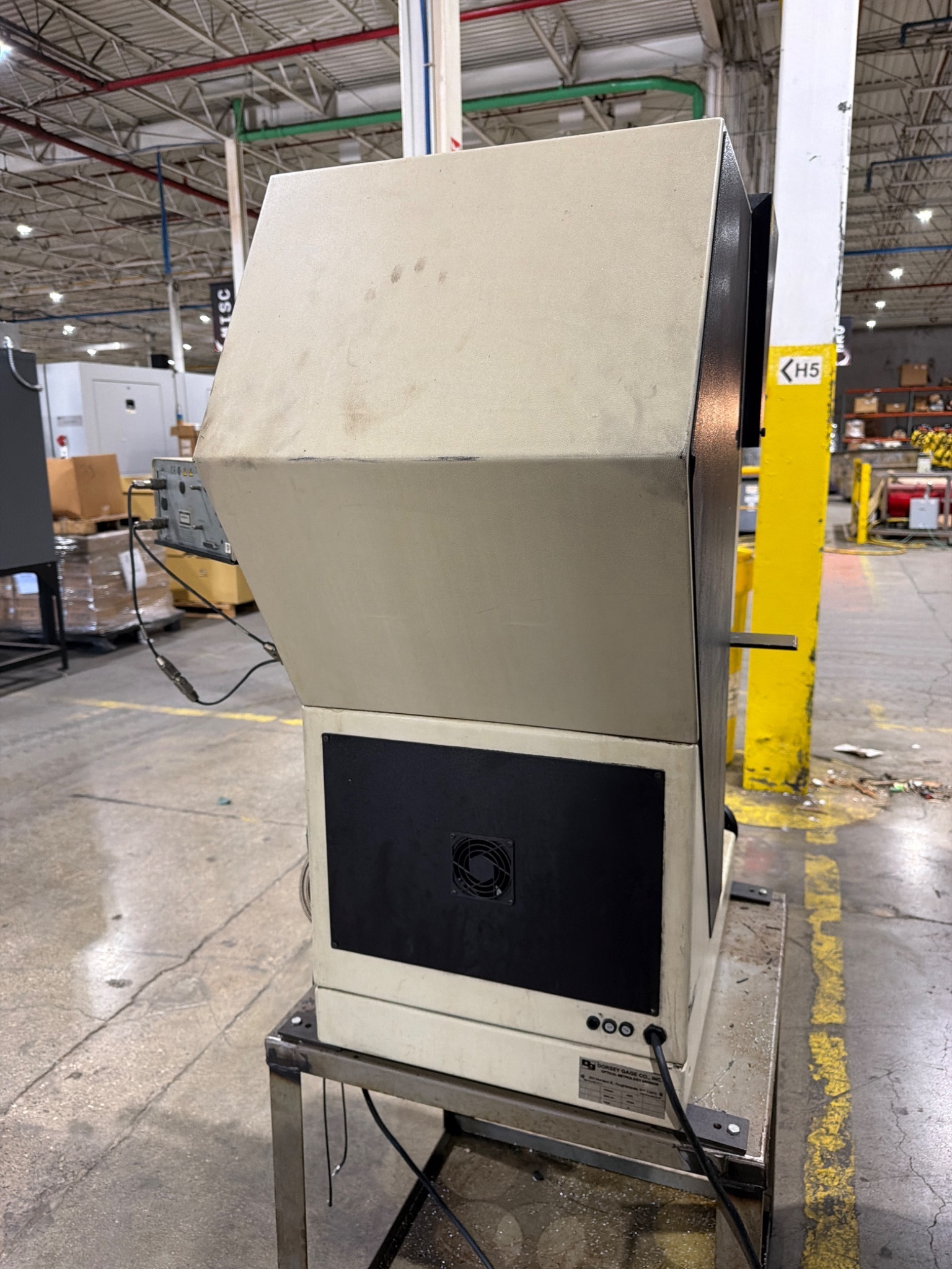 DORSEY METROLOGY 16H Optical Comparator USED 3