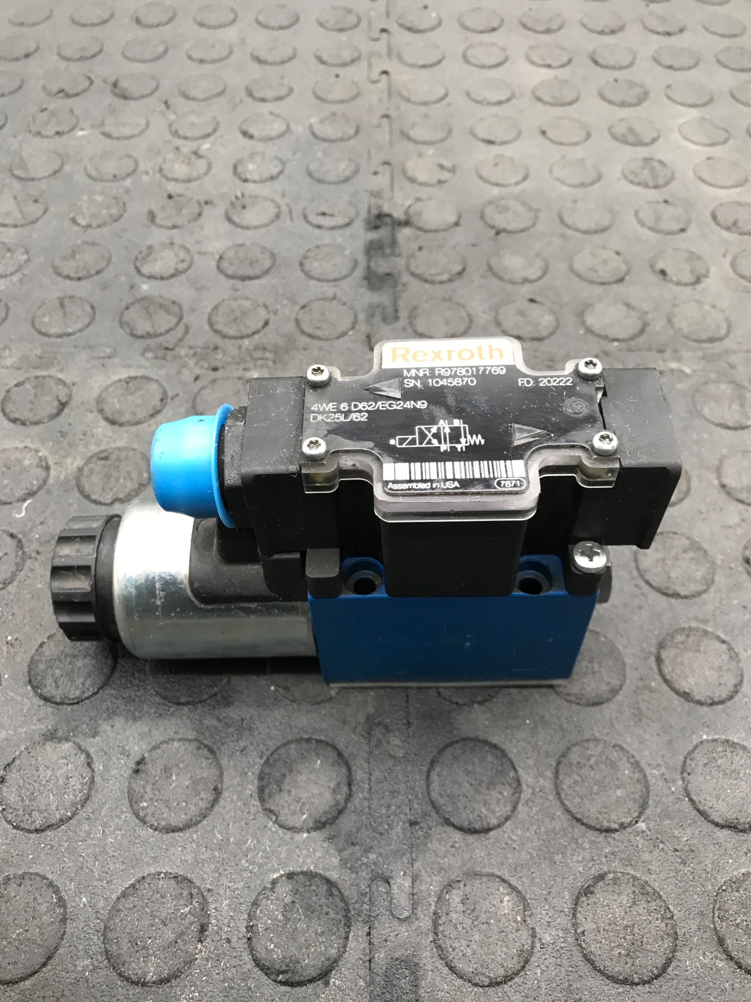 REXROTH 4WE6 D62/EG24N9 Directional Control Valve USED 0