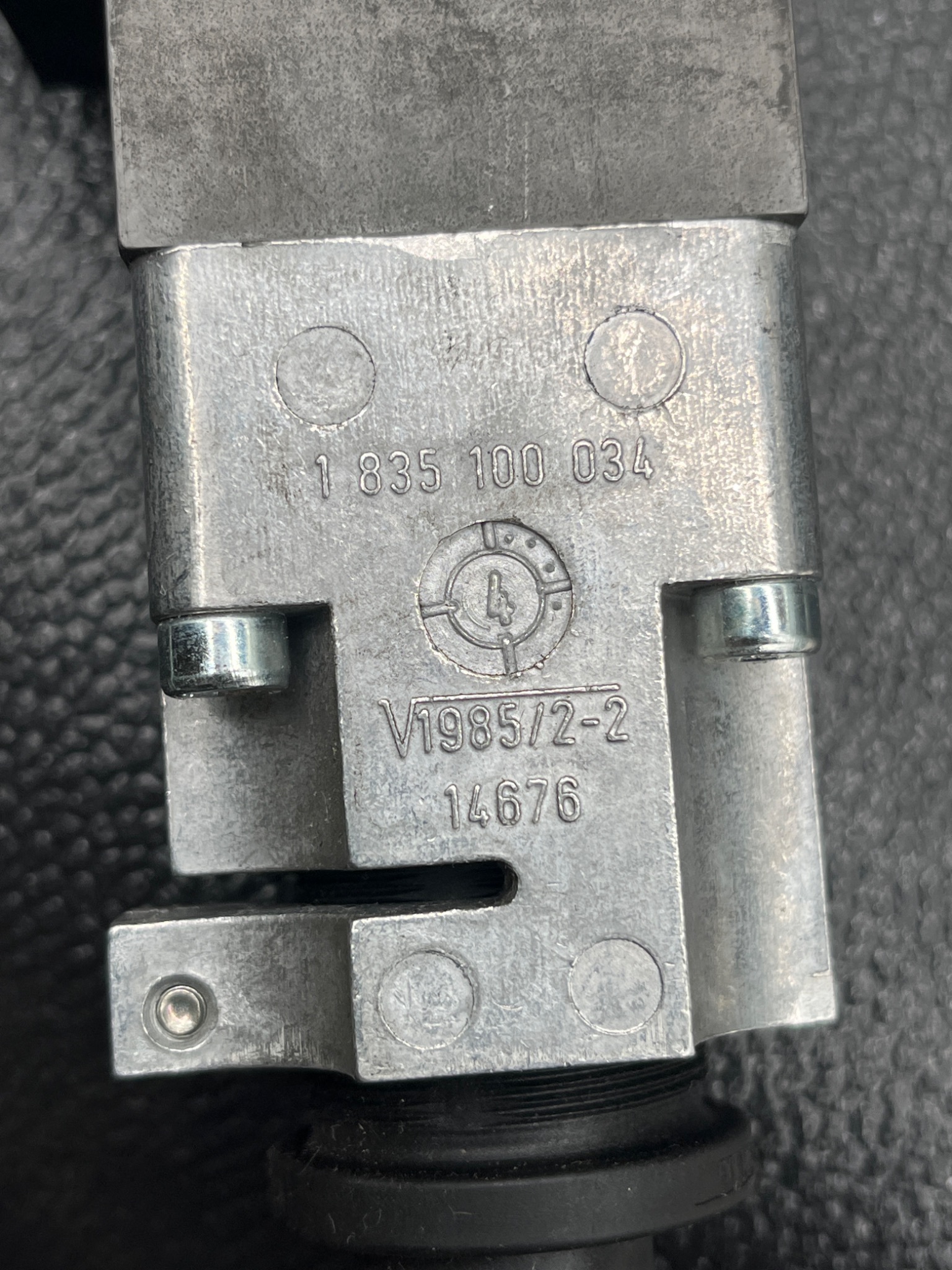 BOSCH REXROTH 0 811 404 119 Hydraulic Directional Control Valve USED 7