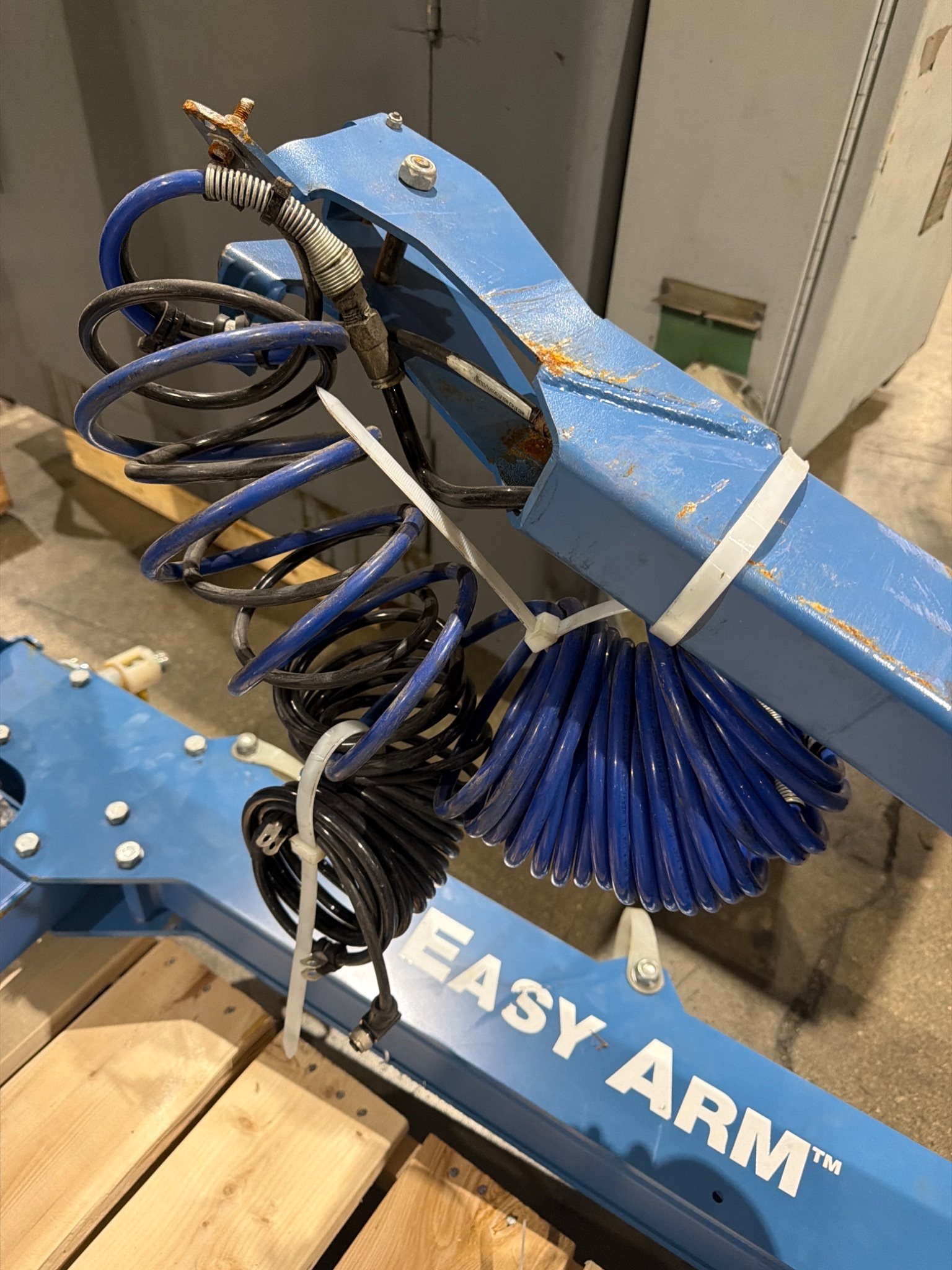 GORBEL 83181 Easy Arm Articulating Jib Crane 165 LB USED 4