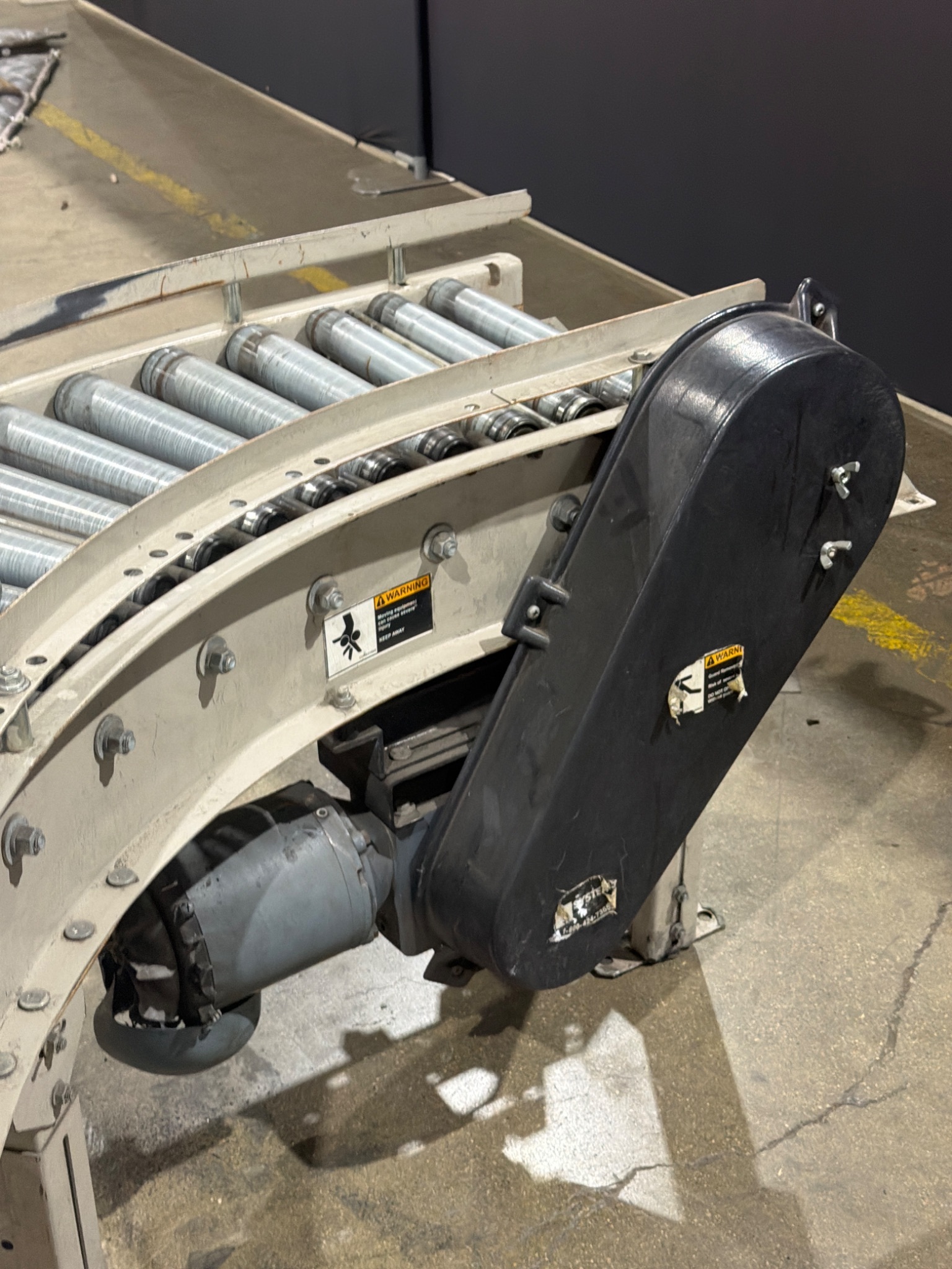 HK SYSTEMS UHS 180 Degree Motorized Roller Conveyor 120V USED 9