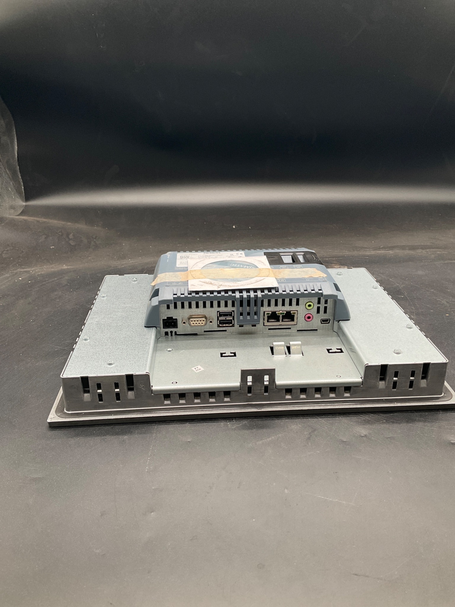 SIEMENS 6AV2124-0MC01-0AX0 TP1200 Comfort HMI USED 1