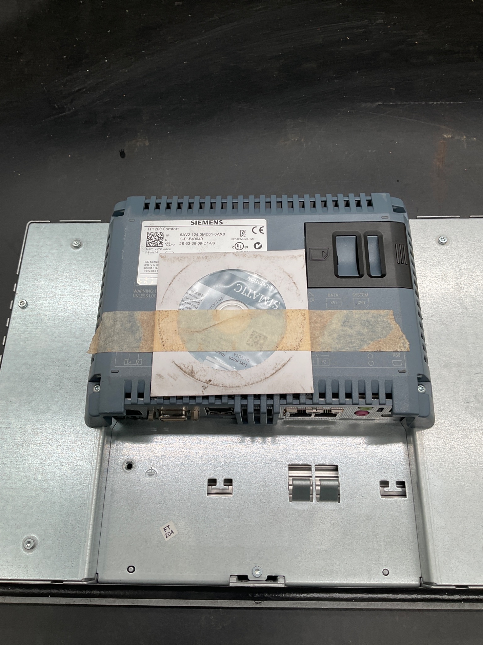 SIEMENS 6AV2124-0MC01-0AX0 TP1200 Comfort HMI USED 2