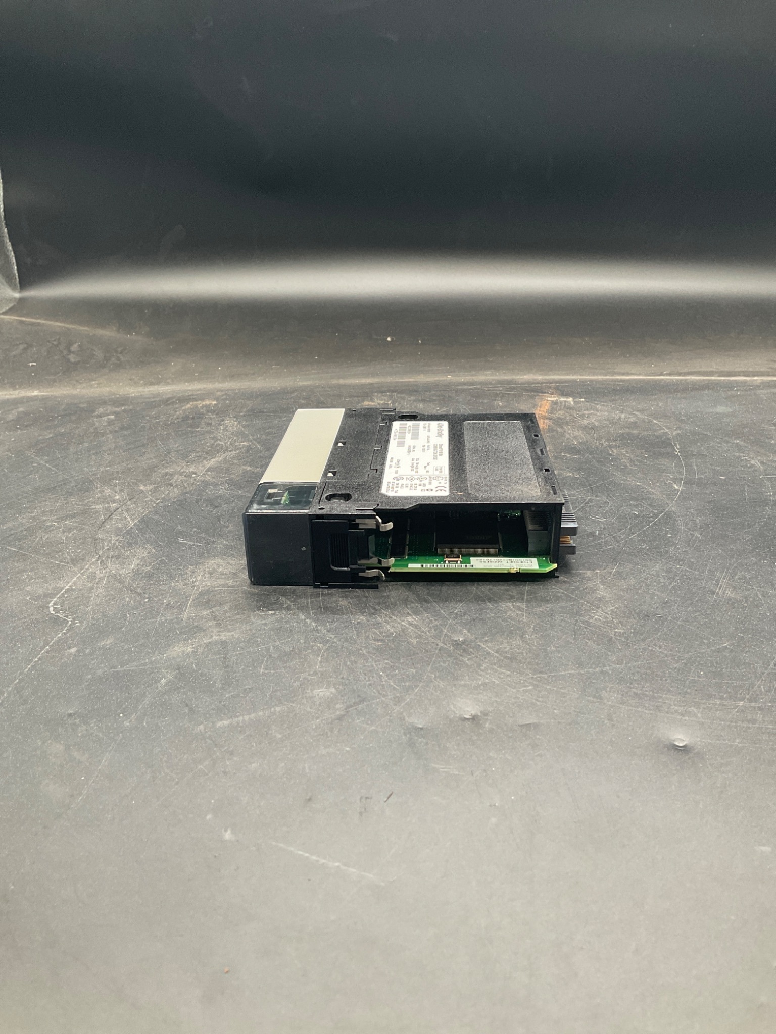ALLEN‑BRADLEY 1756‑ENBT/A Ethernet Communication Module USED 3