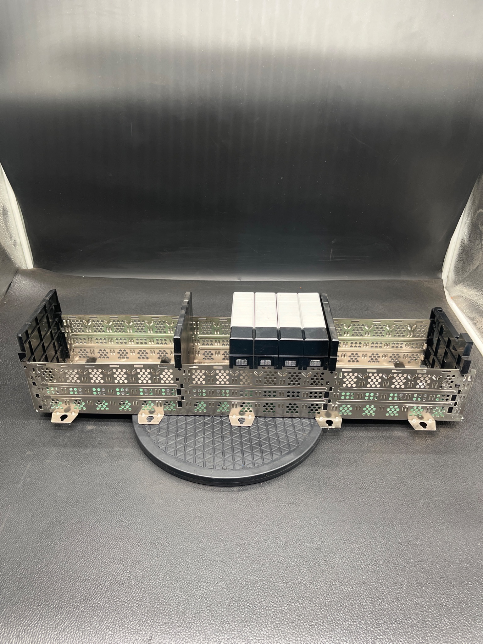 ALLEN‑BRADLEY 1756-A17/B 17-Slot ControlLogix Chassis USED 0