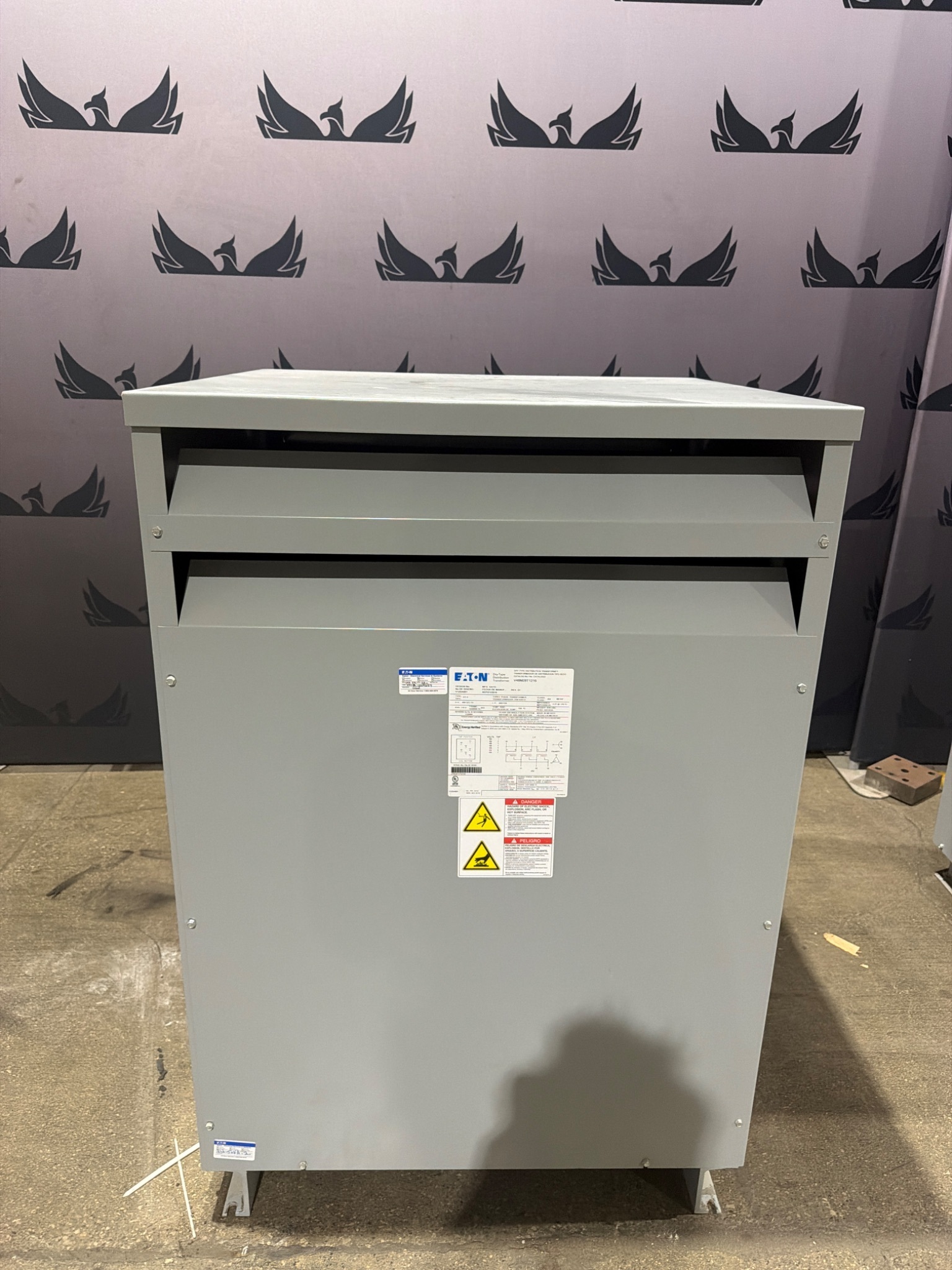 EATON V48M28T1216 15 kVA Dry Type Distribution Transformer USED 0