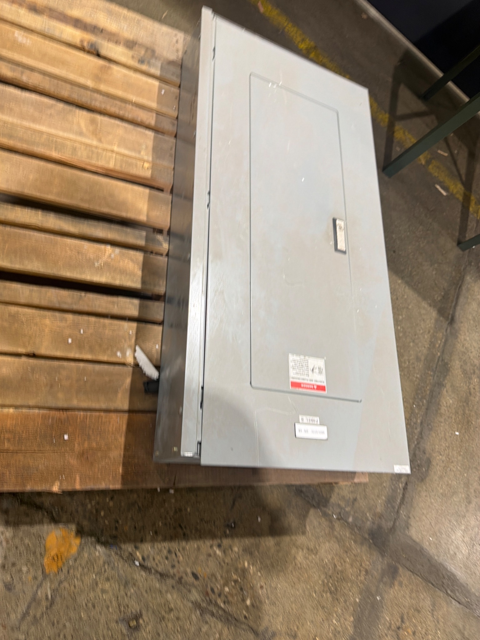 EATON PRL2A Panelboard 480Y/277V 3PH 4W USED 1