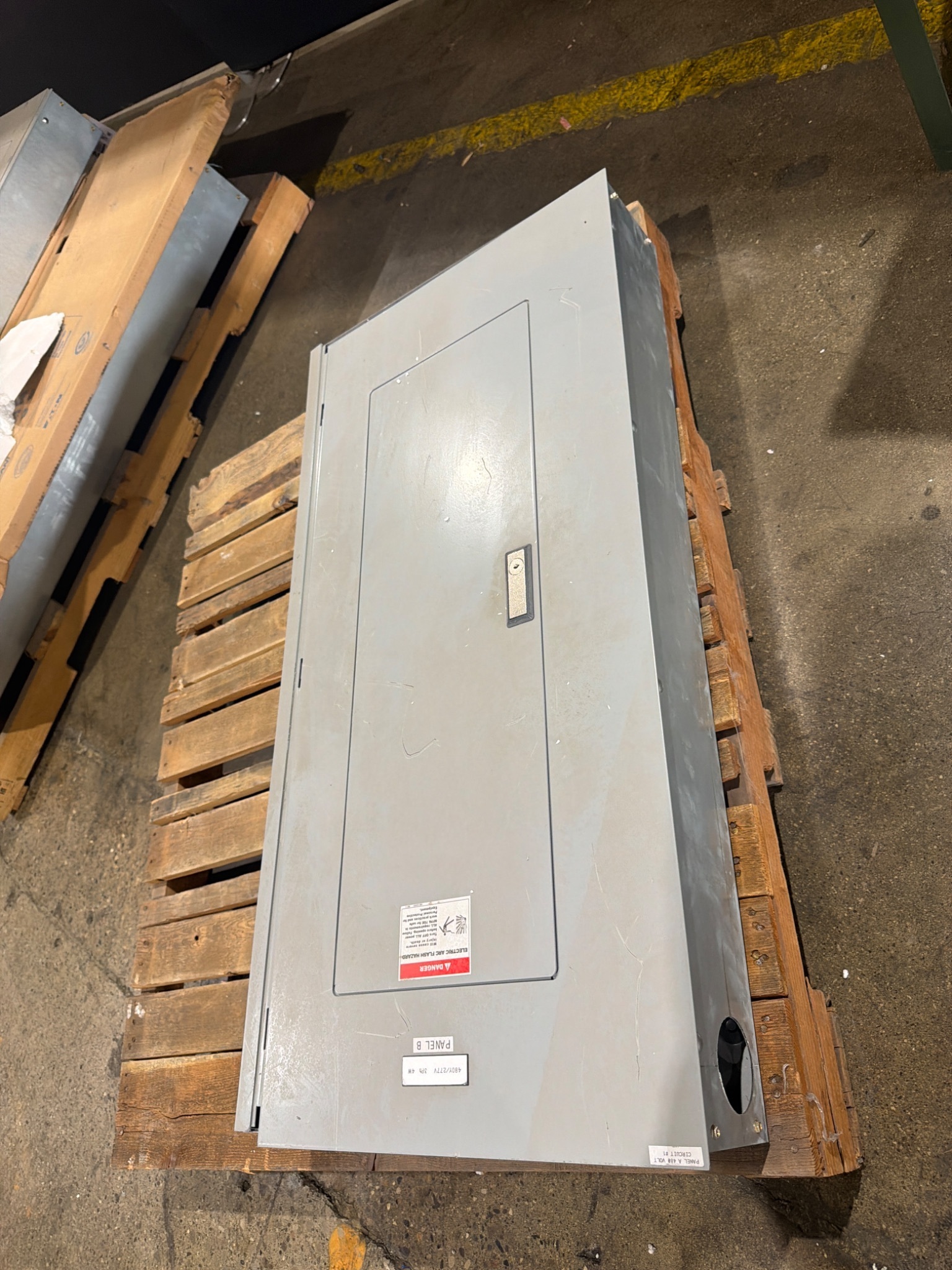 EATON PRL2A Panelboard 480Y/277V 3PH 4W USED 2