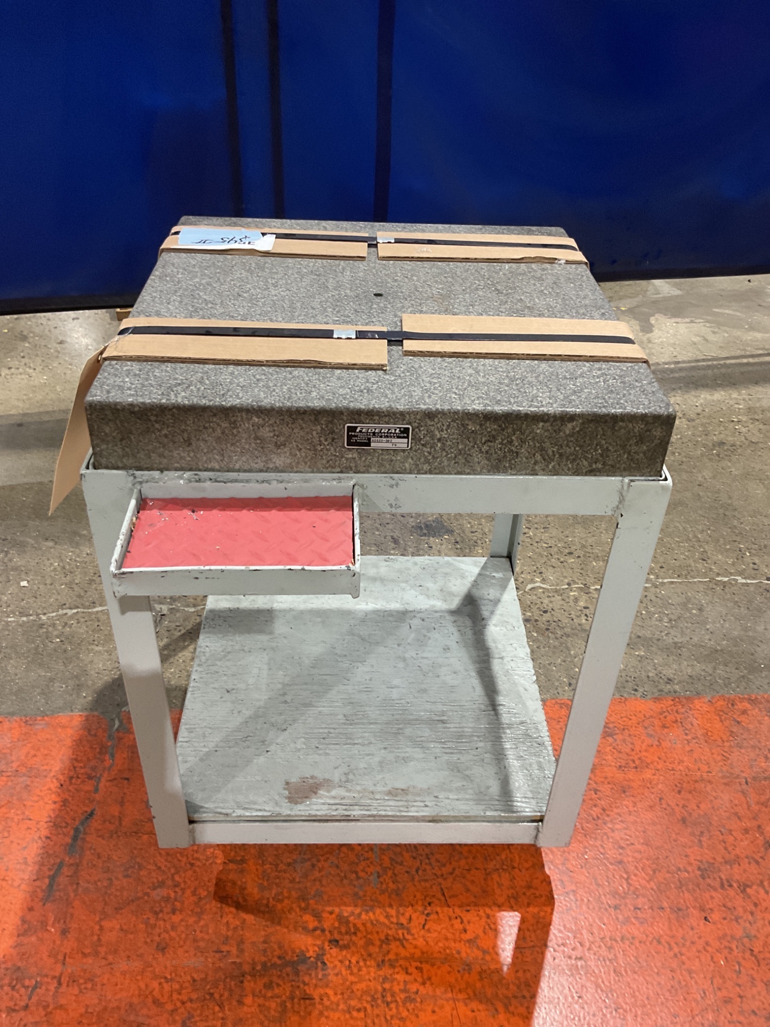 FEDERAL PRODUCTS GRANITE INSPECTION BENCH 24' x 24" x 5" W/ STAND 0