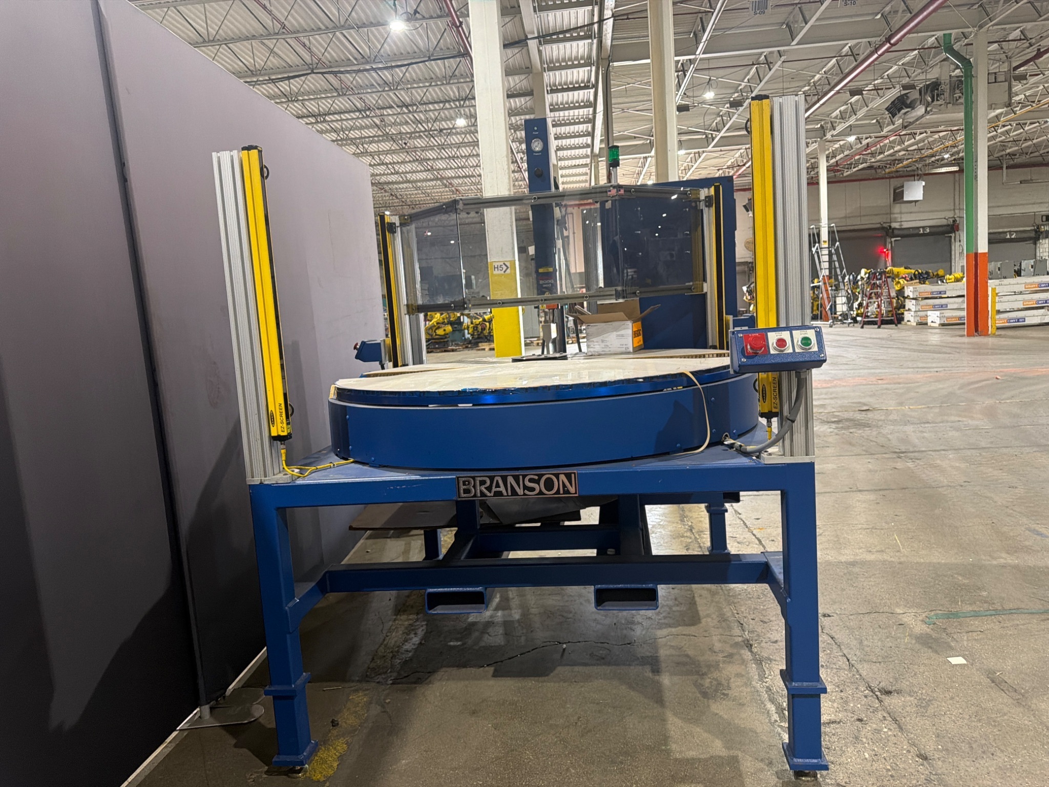 BRANSON 2000D/AED Rotary Index Ultrasonic Welder 3300W USED 2