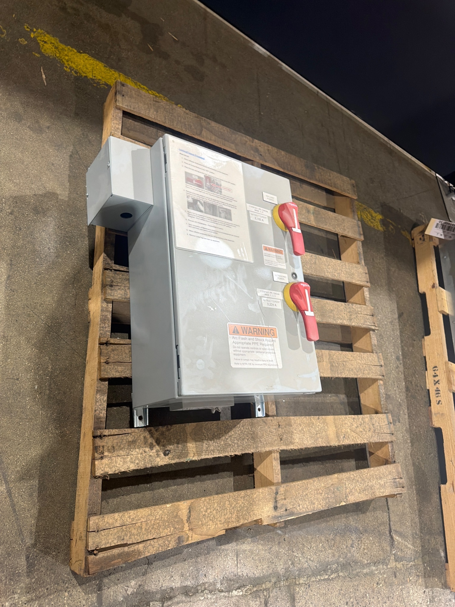 NEXT ELECTRIC 107413 Dual Fused Disconnect 208V USED 2