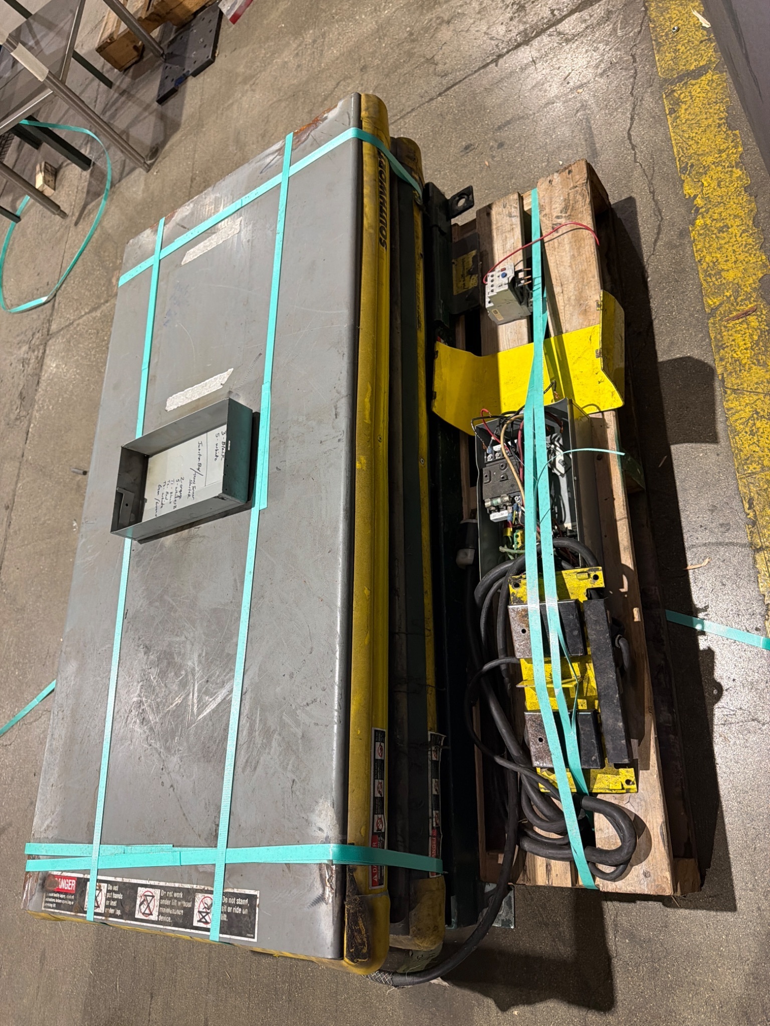 SOUTHWORTH LS6-36 Hydraulic Lift Table USED 3