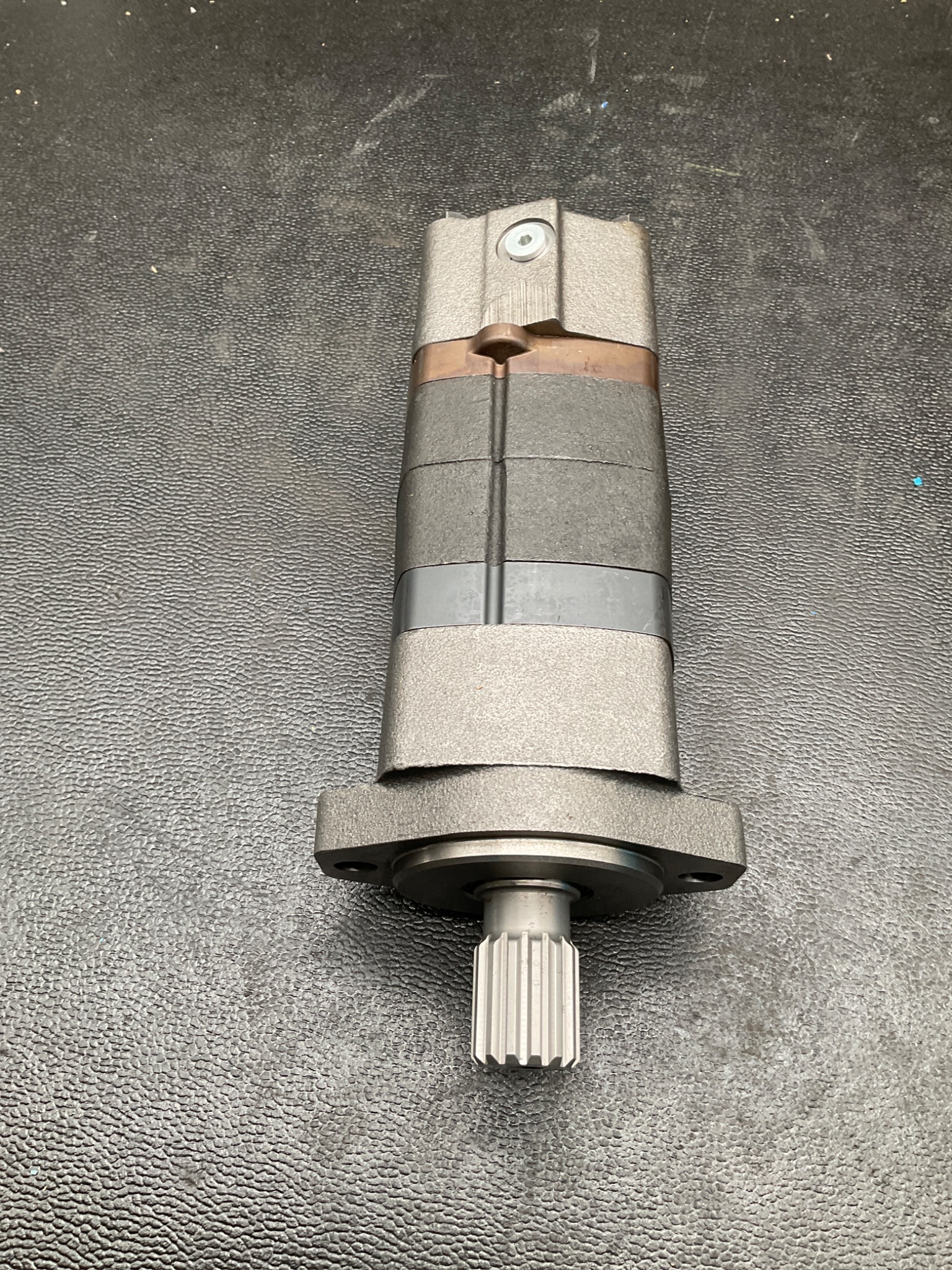 EATON 104‑1431‑006 Char‑Lynn Hydraulic Motor NEW 5