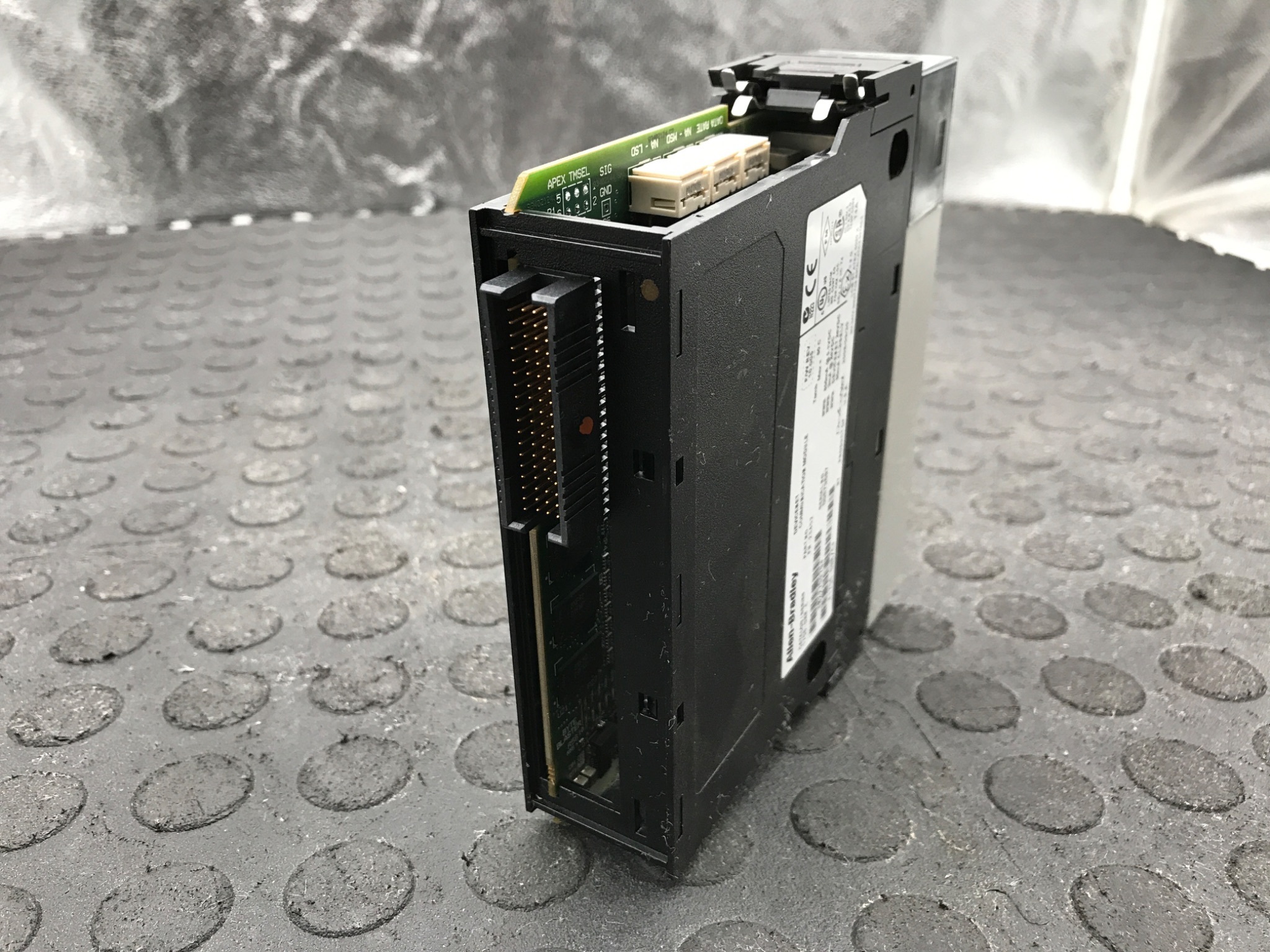 ALLEN‑BRADLEY 1756‑DNB/C ControlLogix DeviceNet Scanner Module USED 2