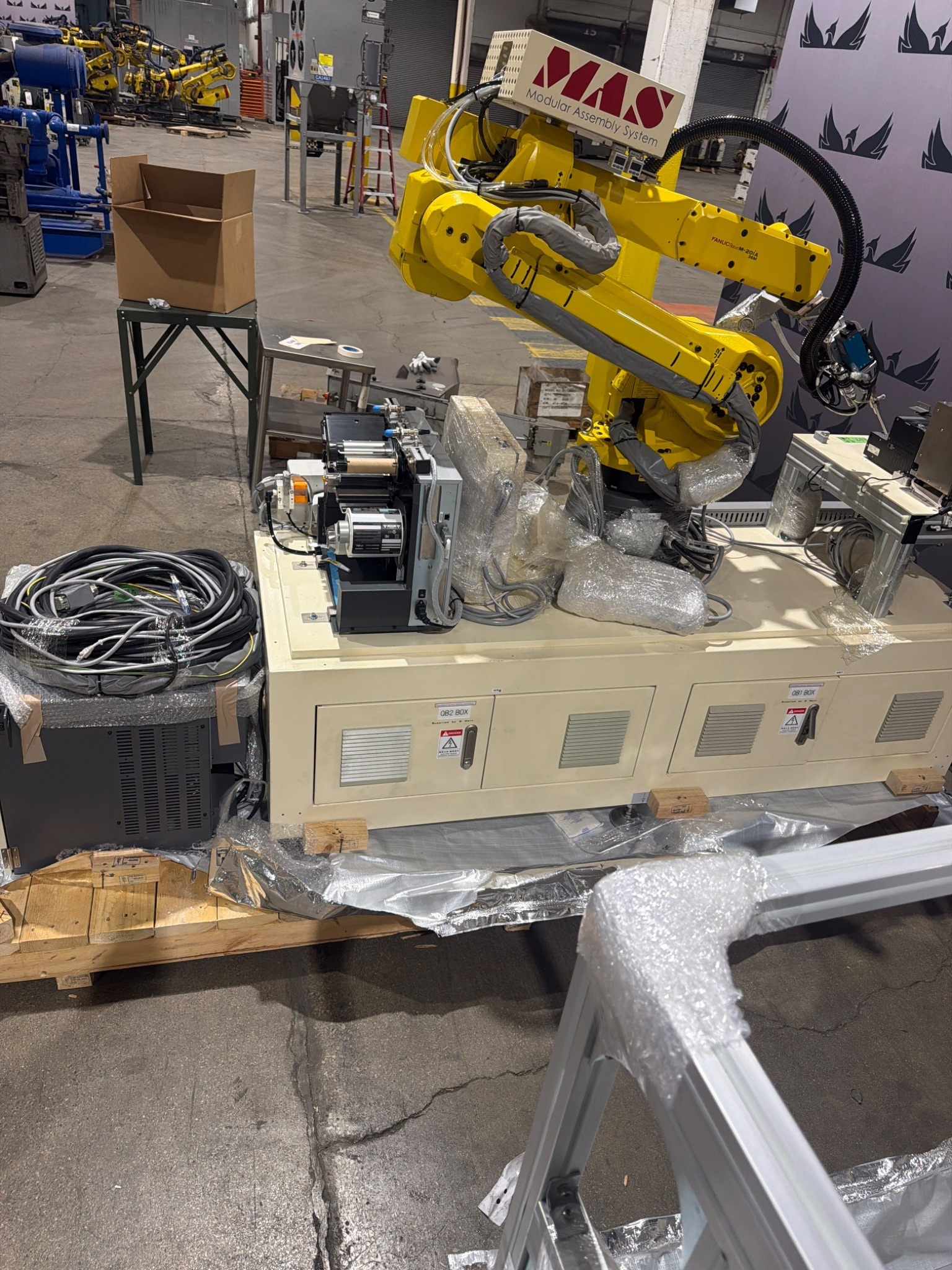 FANUC M‑20iA/35M Complete with R‑30iB Plus Controller USED 4