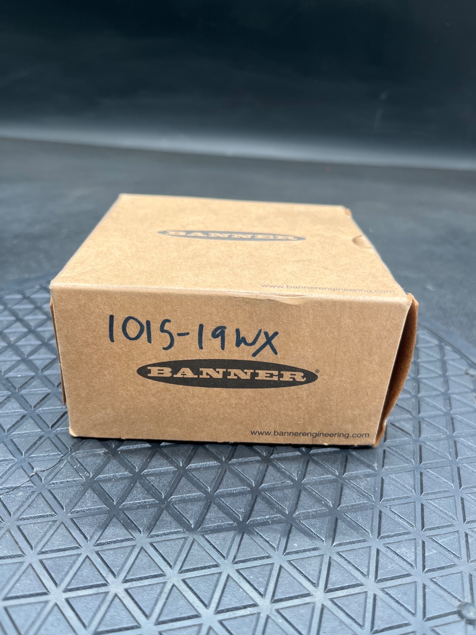BANNER K50APTRYYC7QPMA Touch Sensor NEW 3