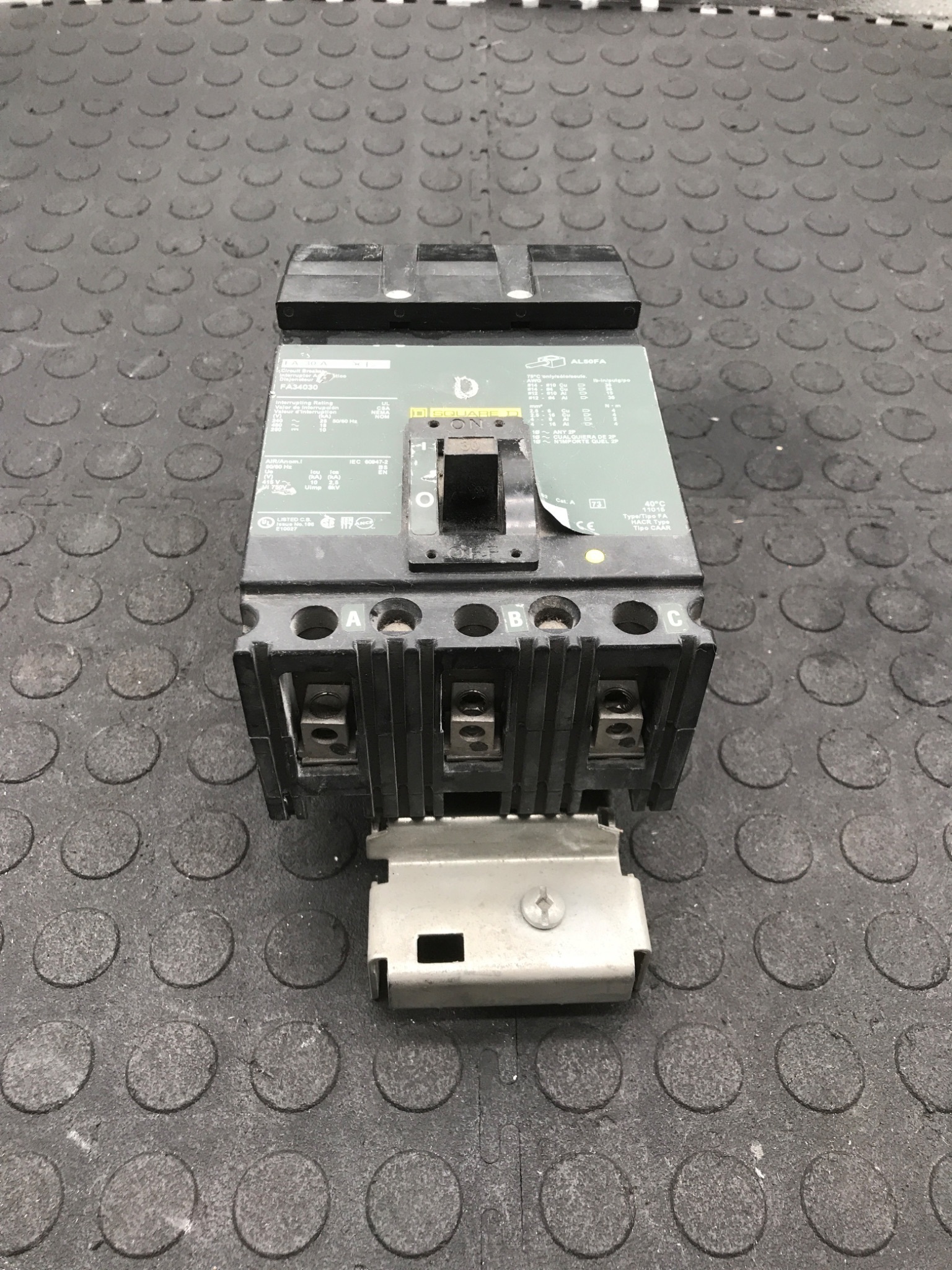 Square D FA34030 Molded Case Circuit Breaker USED 0