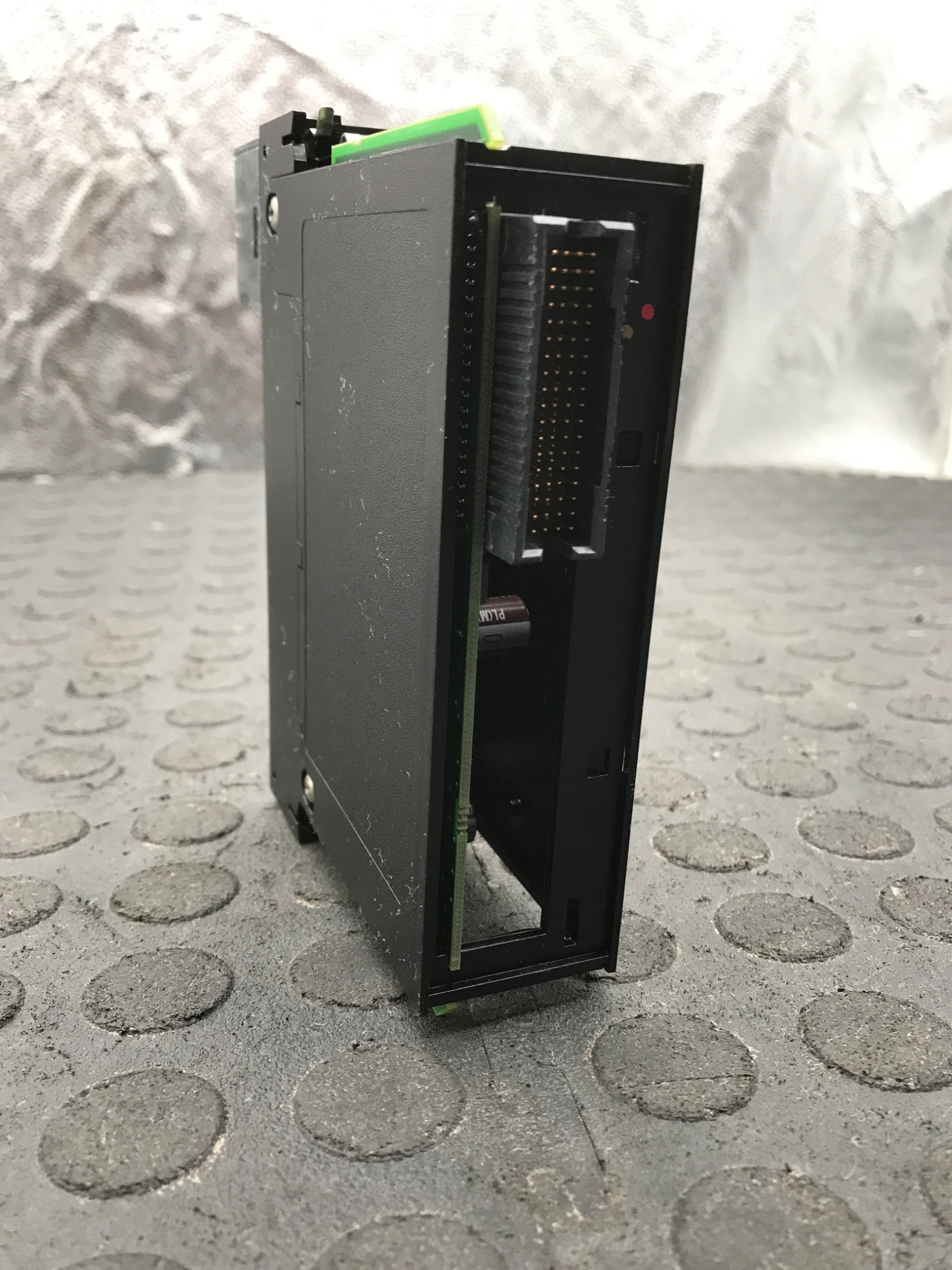ALLEN‑BRADLEY 1756‑OB16E/A ControlLogix DC Output Module USED 2