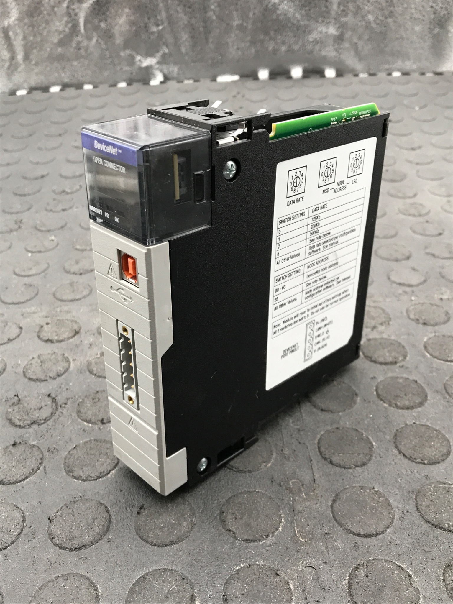 ALLEN‑BRADLEY 1756‑DNB/E ControlLogix DeviceNet Scanner Module USED 2