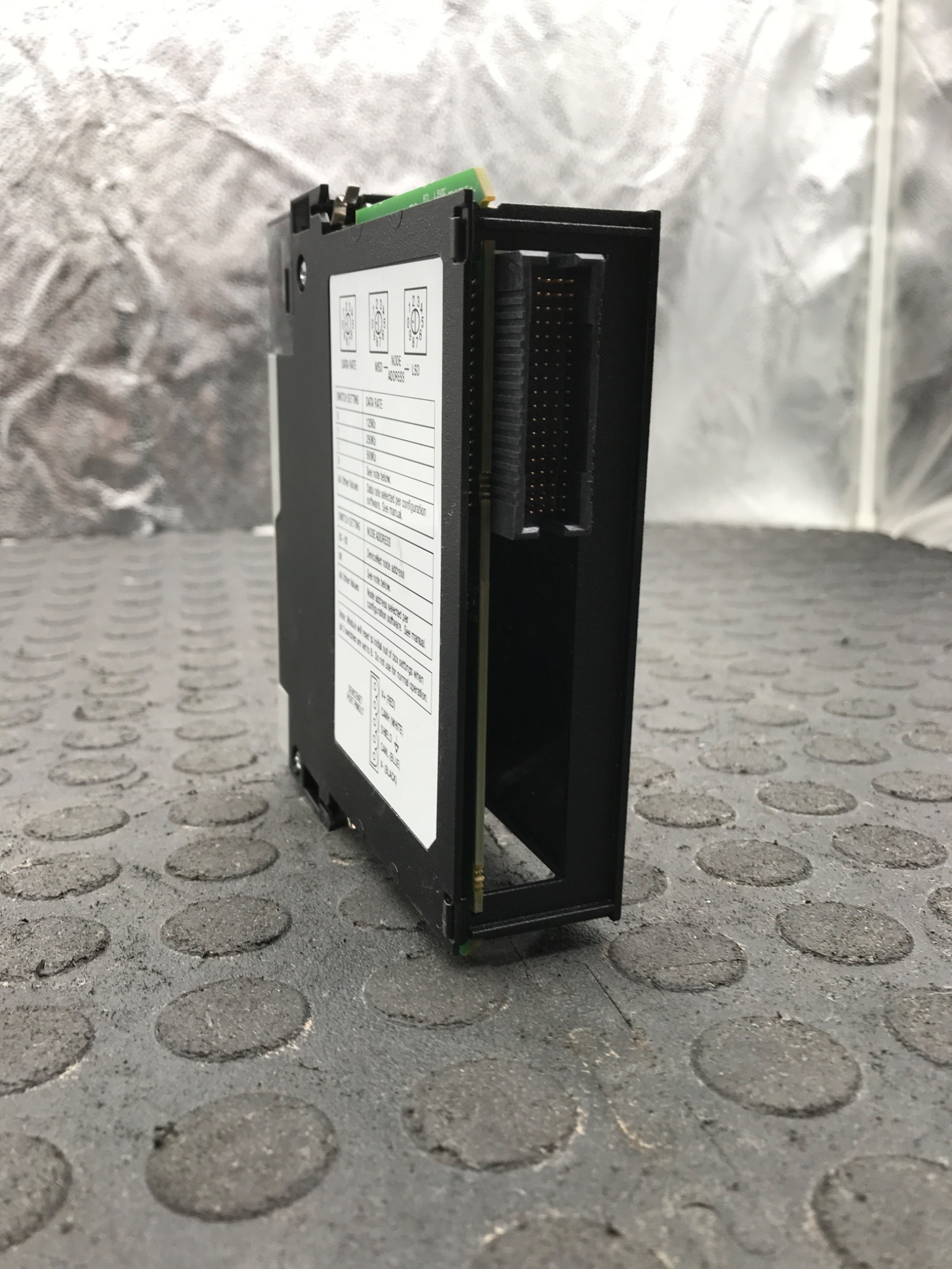 ALLEN‑BRADLEY 1756‑DNB/E ControlLogix DeviceNet Scanner Module USED 3