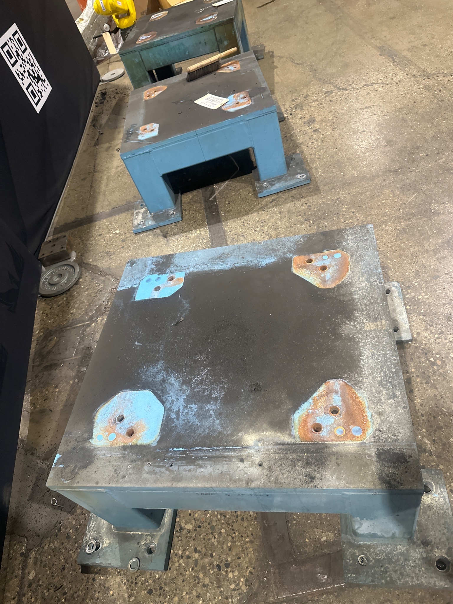 FANUC R‑2000iB Robot Riser 42 x 40 x 16 Steel Base USED 2