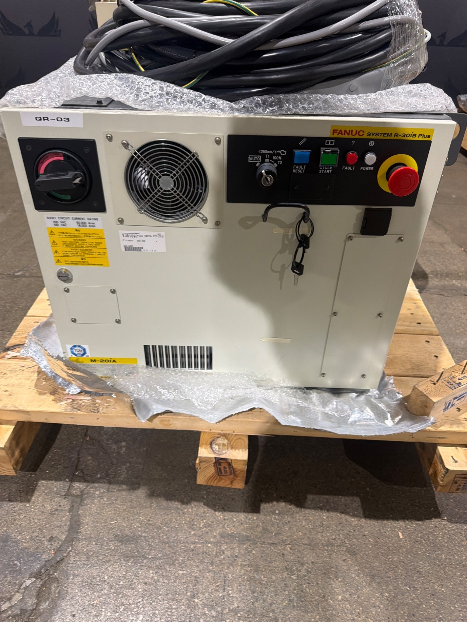FANUC M‑20iA/35M Complete with R‑30iB Plus Controller USED 10