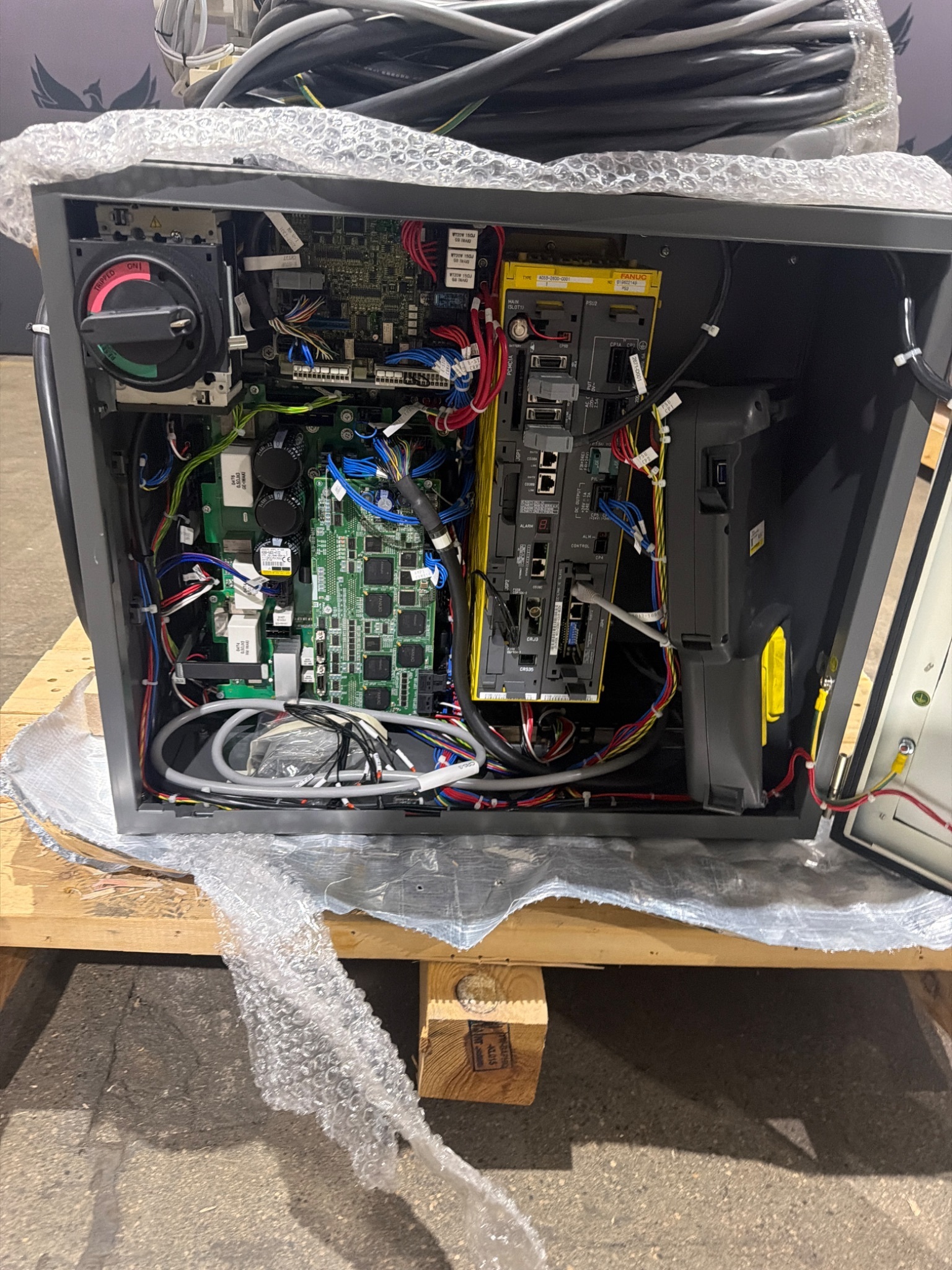 FANUC M‑20iA/35M Complete with R‑30iB Plus Controller USED 13