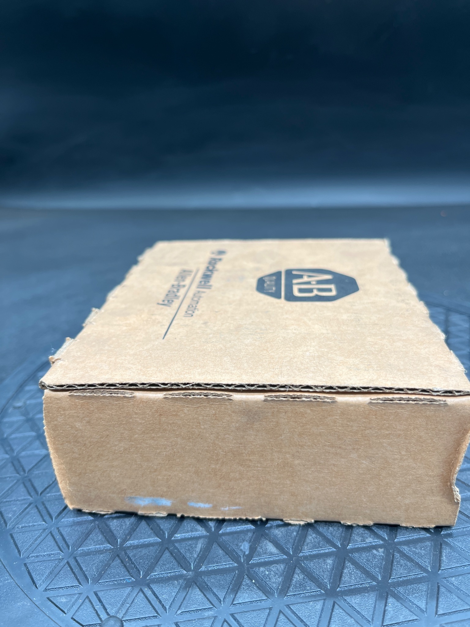ALLEN‑BRADLEY 1769‑OV16/B CompactLogix 16‑Pt 24VDC Output Module NEW 4