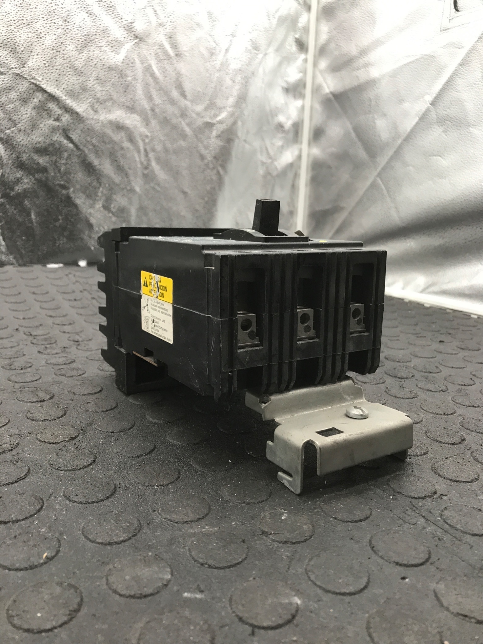 Square D FA34030 Molded Case Circuit Breaker USED 1
