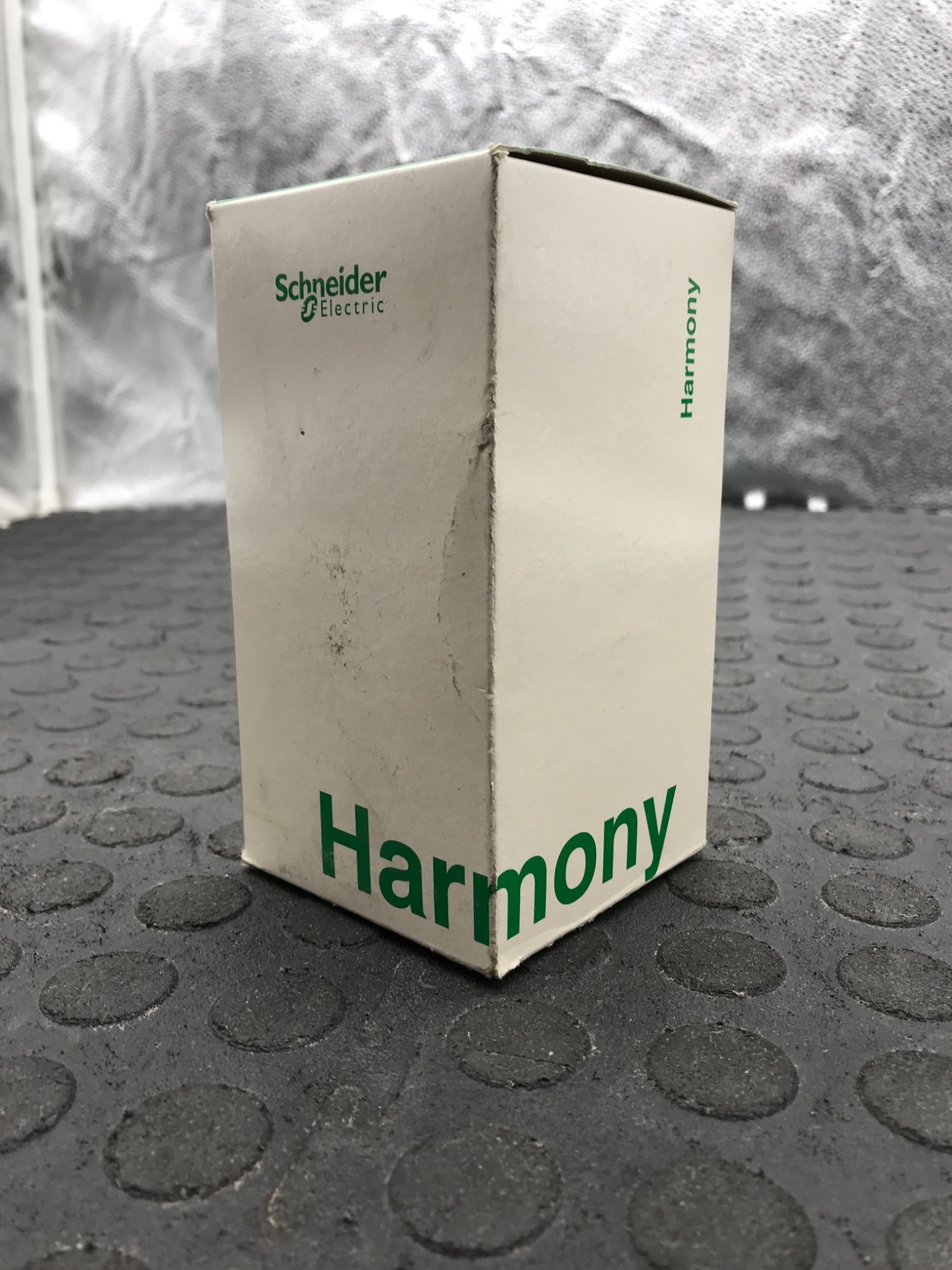 SCHNEIDER ELECTRIC XVB L38 Yellow Steady Beacon 230V Harmony NEW 2