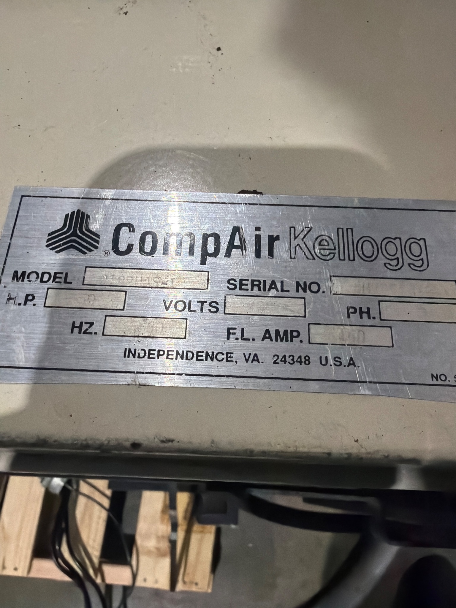 COMPAIR HYDROVANE 218 Rotary Vane Air Compressor 50HP 170 PSI USED 4