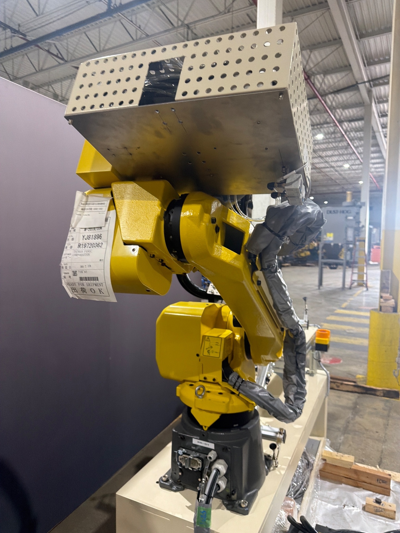 FANUC M‑20iA/35M Complete with R‑30iB Plus Controller USED 3