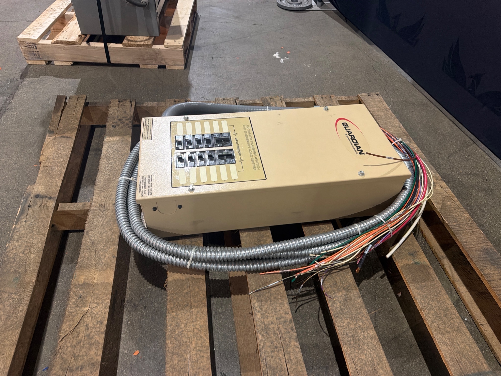 GENERAC GUARDIAN 100A Automatic Transfer Switch w/ Breaker Panel USED 1