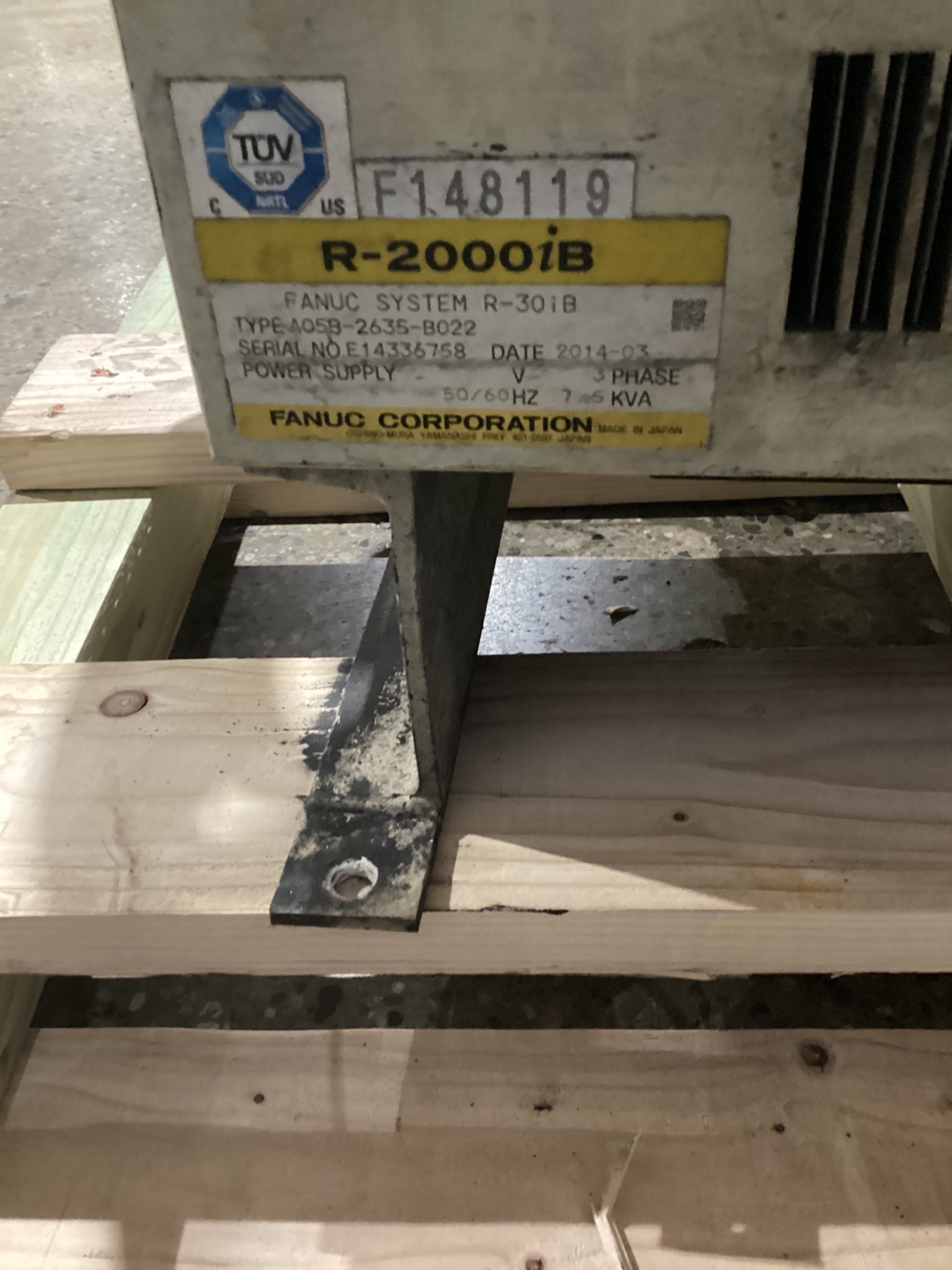 FANUC R-2000iB/210F w/ R-30iB Controls USED - Missing Teach Pendant 5