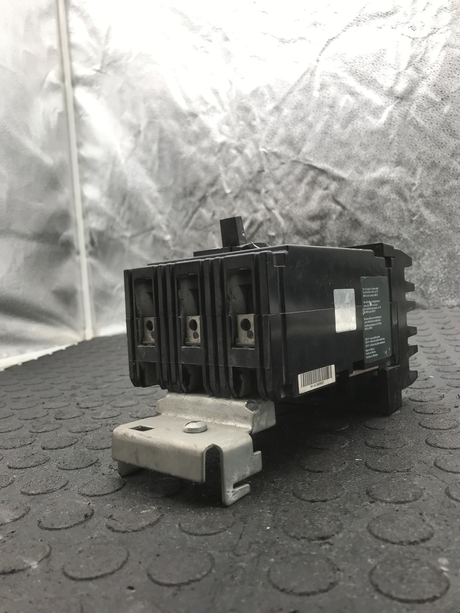 Square D FA34030 Molded Case Circuit Breaker USED 2