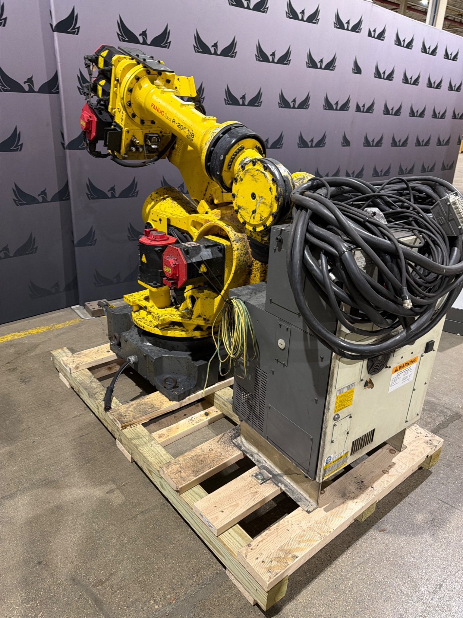 FANUC R-2000iB/210F Complete w/ R-30iB Controls USED 1