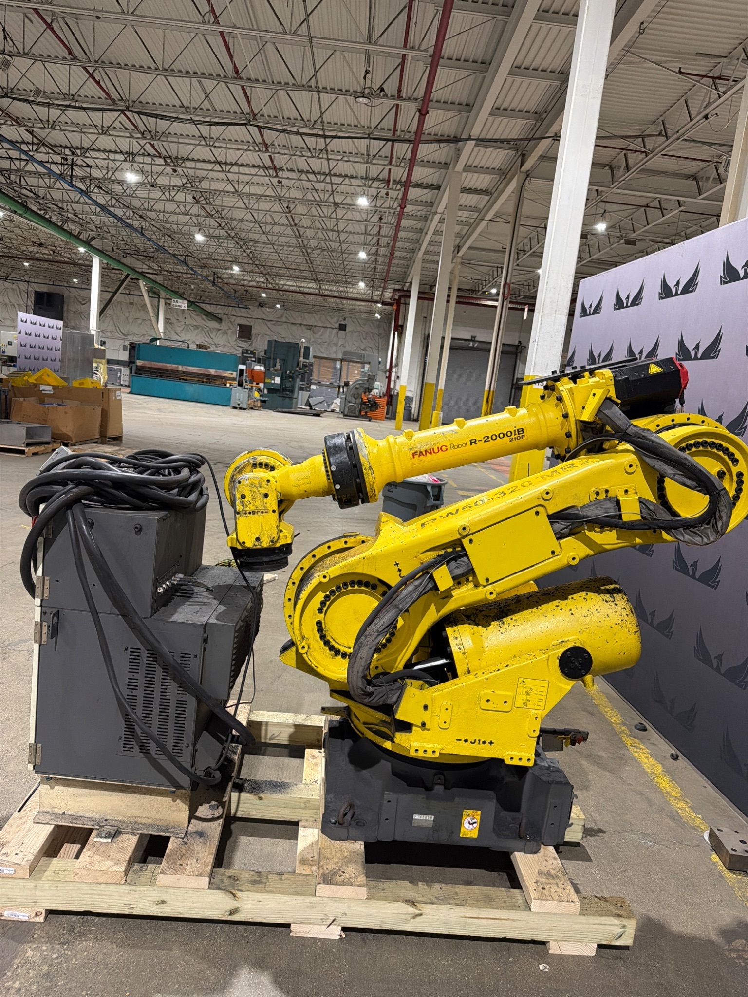 FANUC R-2000iB/210F Complete w/ R-30iB Controls USED 9