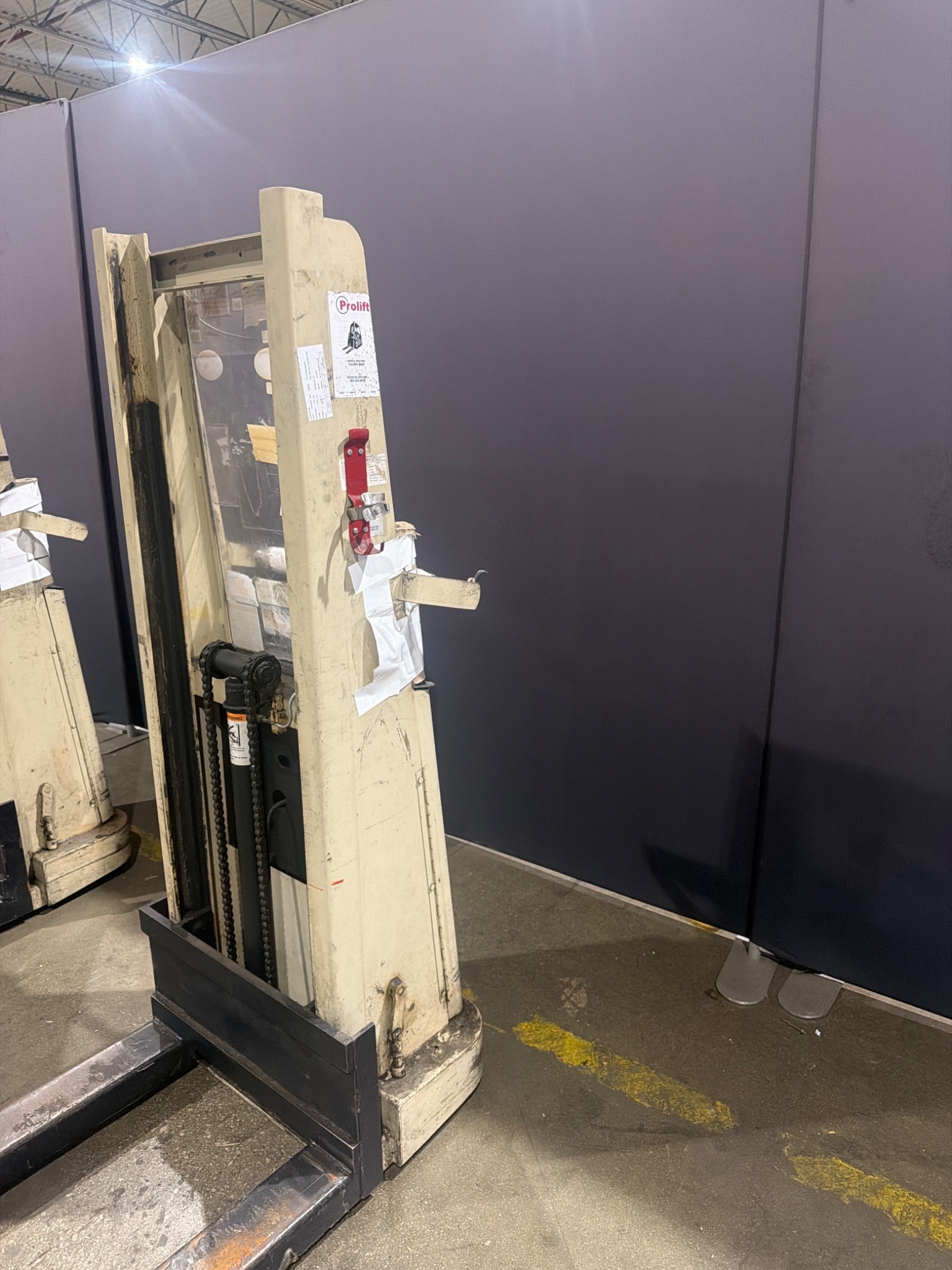 CROWN 15B Electric Walk‑Behind Stacker 1500 lb 12V USED 1