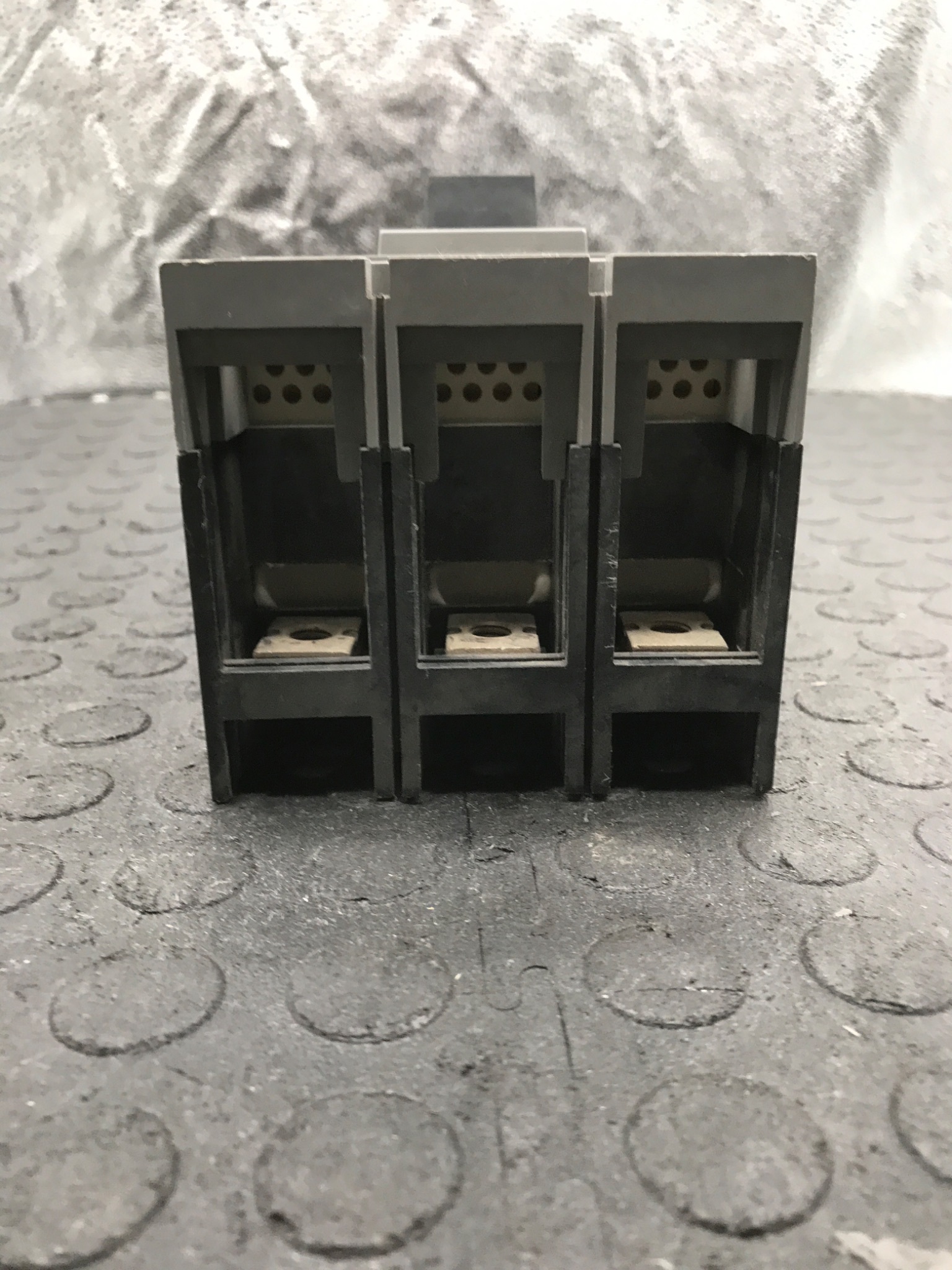 SIEMENS FXD63B200 Molded Case Circuit Breaker USED 2