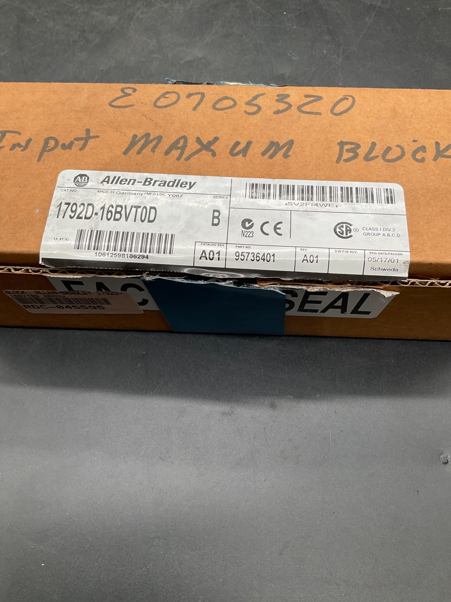 ALLEN BRADLEY 1792D-16BVT0D ArmorBlock 16-Point Input Module USED 3